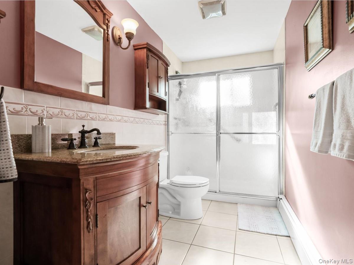 26 Amityville Streets – For Sale photo 15