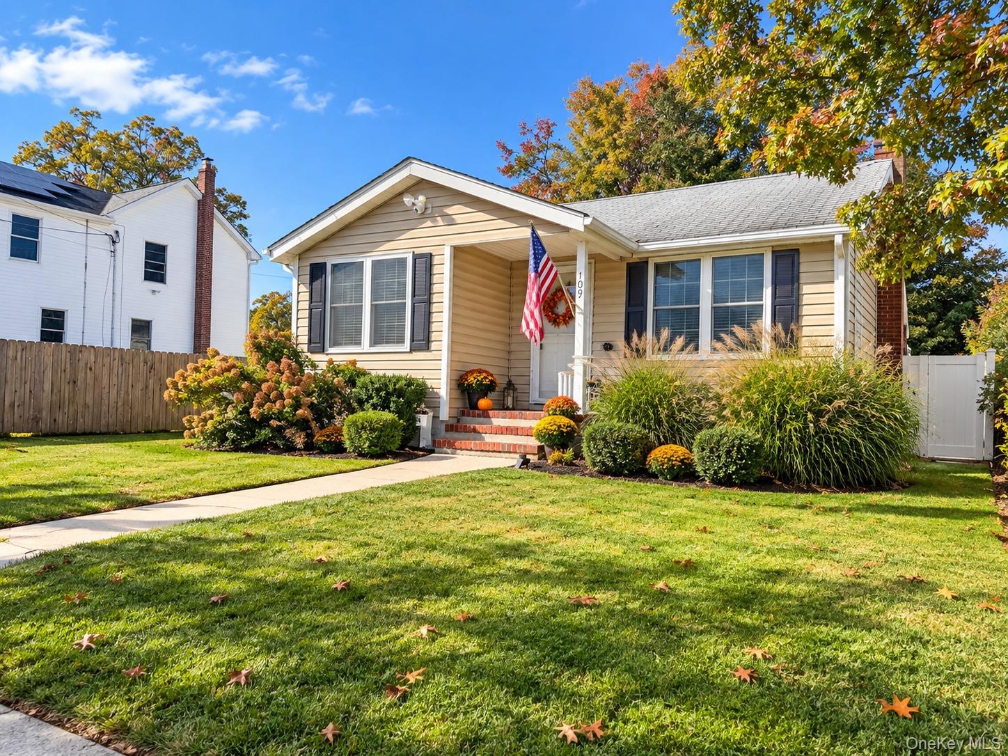 109 Patchogue Avenue – For Sale