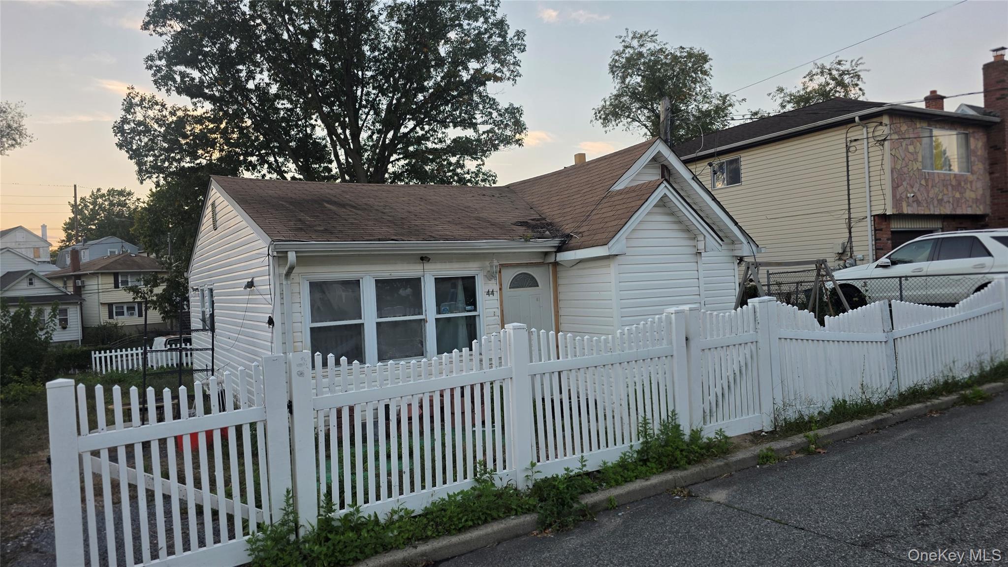 44 Carnegie Avenue – For Sale