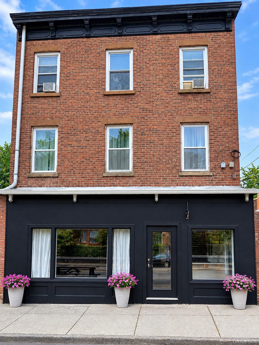 197 South Street – For Sale
