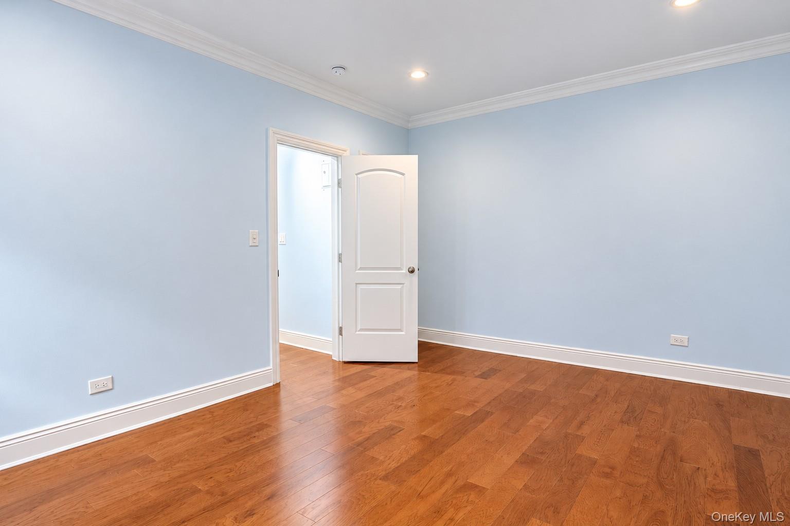 21 Barstow Road, Unit 1L photo 17