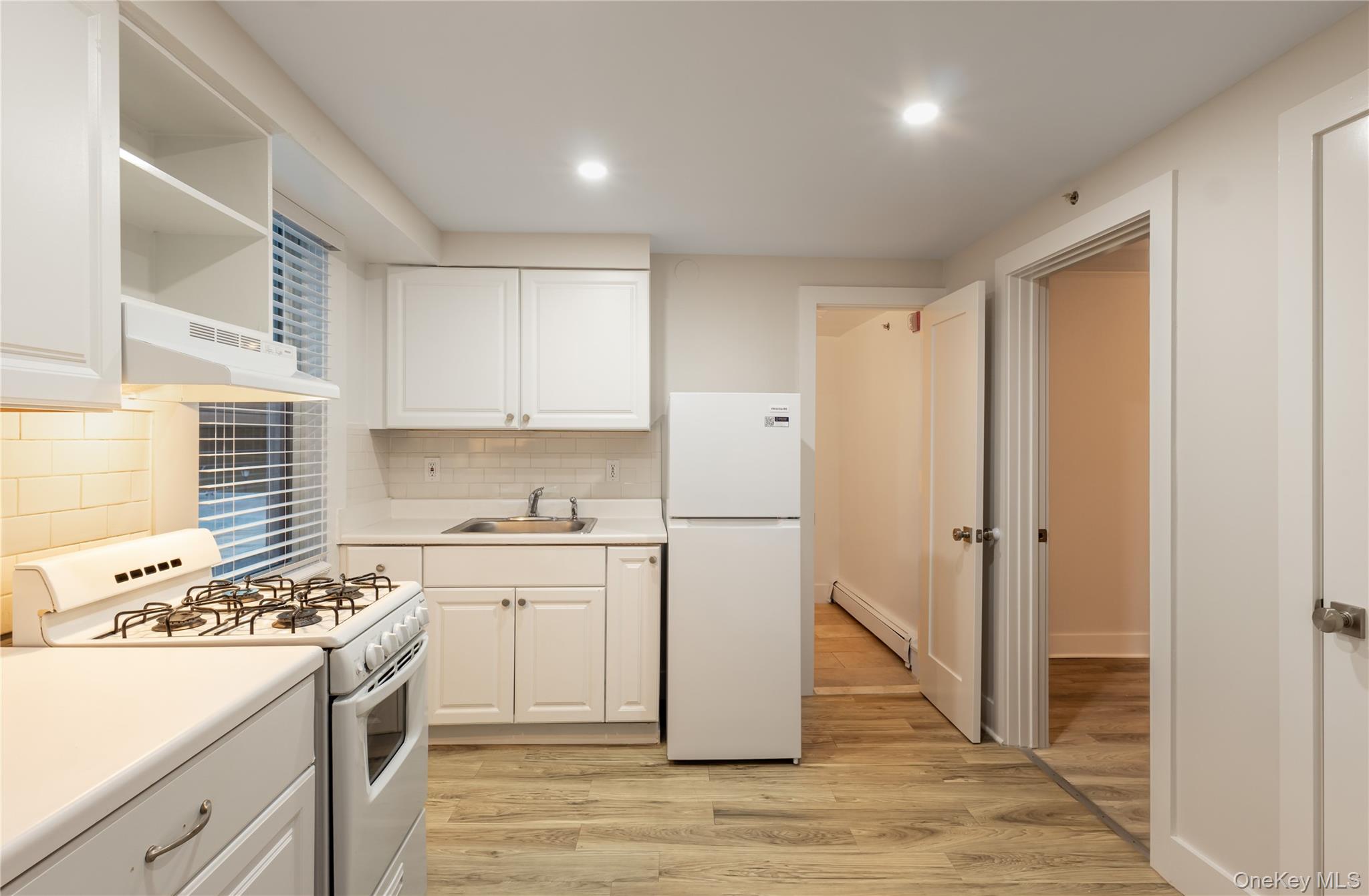 79 Lake Street, Unit Rear photo 9