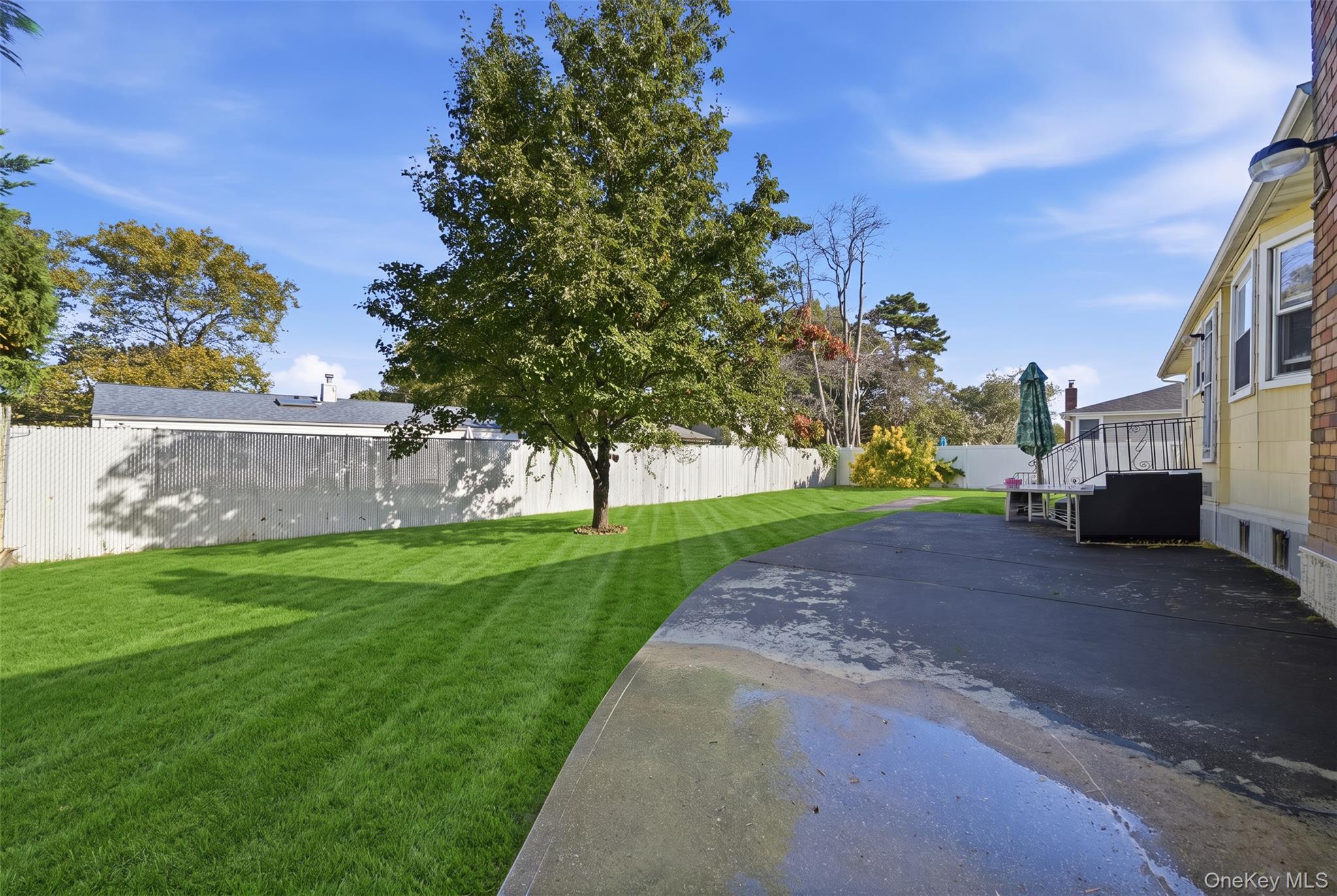 10 Francisco Avenue – For Sale photo 3