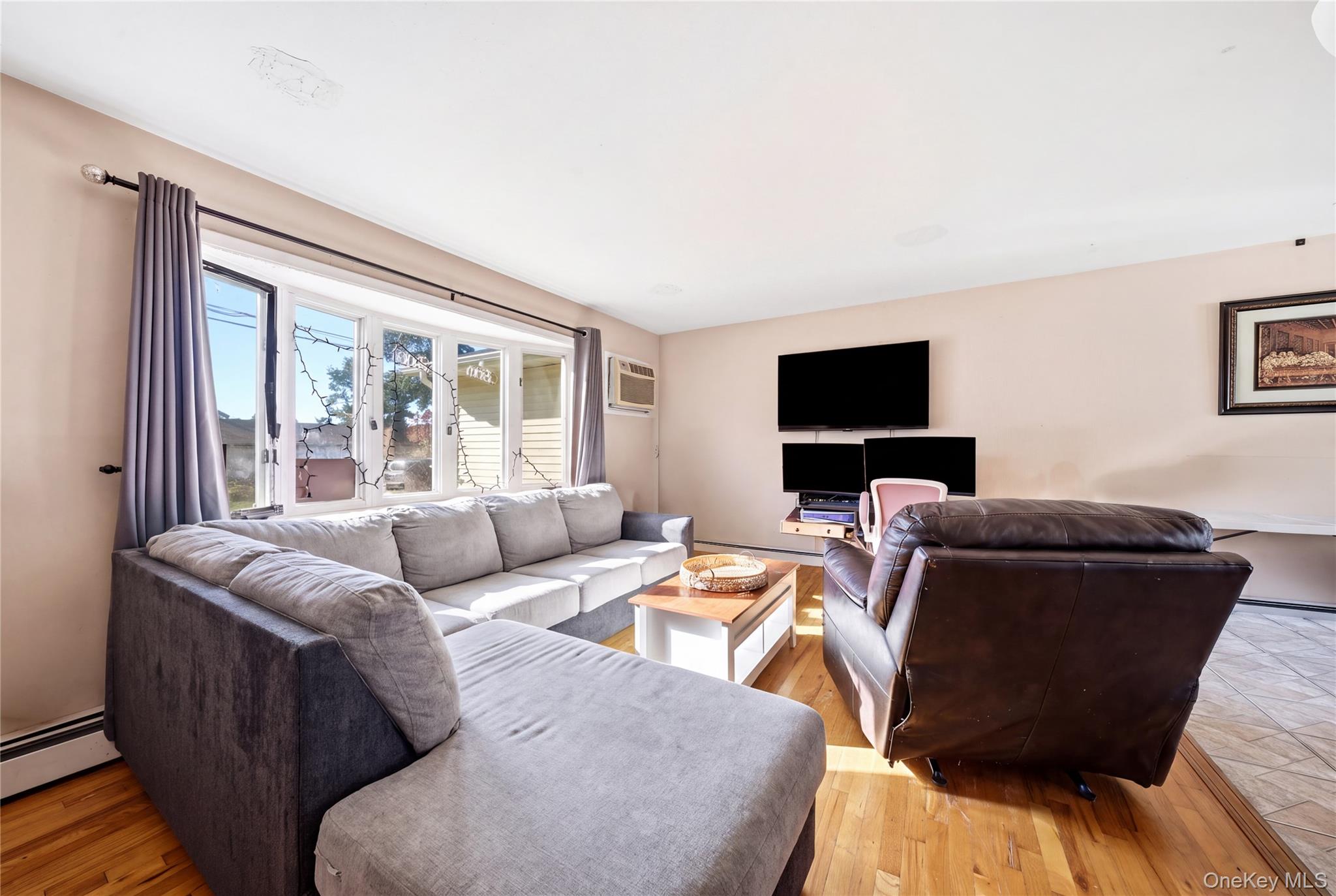 10 Francisco Avenue – For Sale photo 7