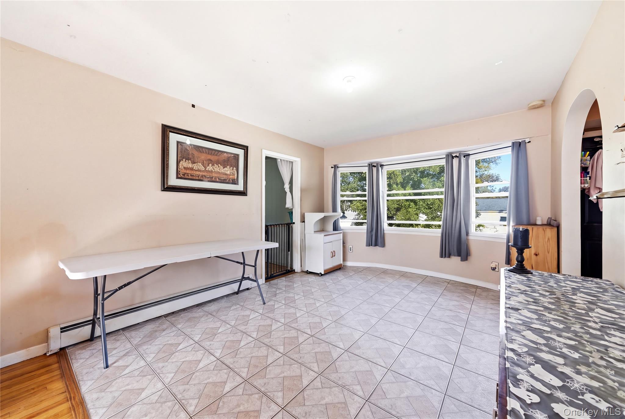 10 Francisco Avenue – For Sale photo 8