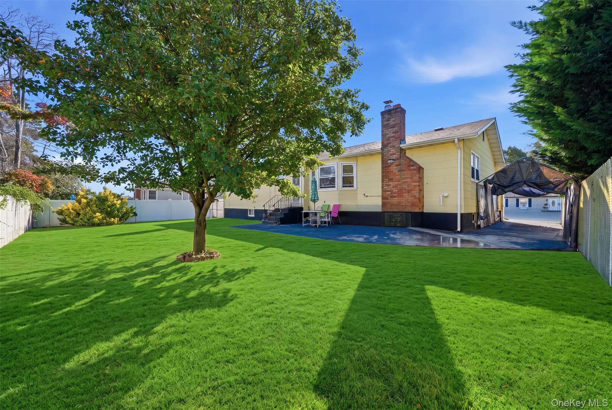 10 Francisco Avenue – For Sale photo 4