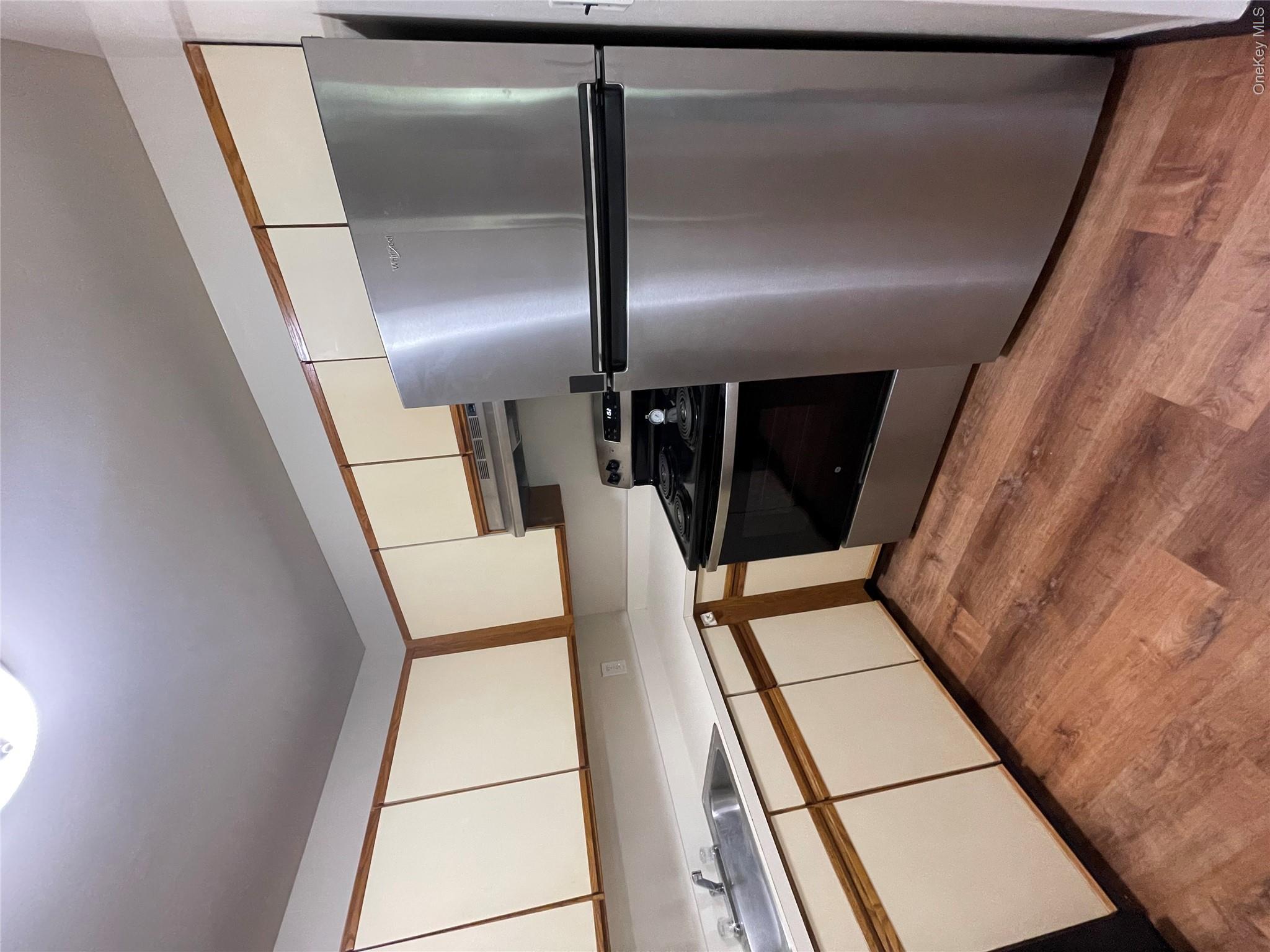 23-2B June Court – For Rent photo 7