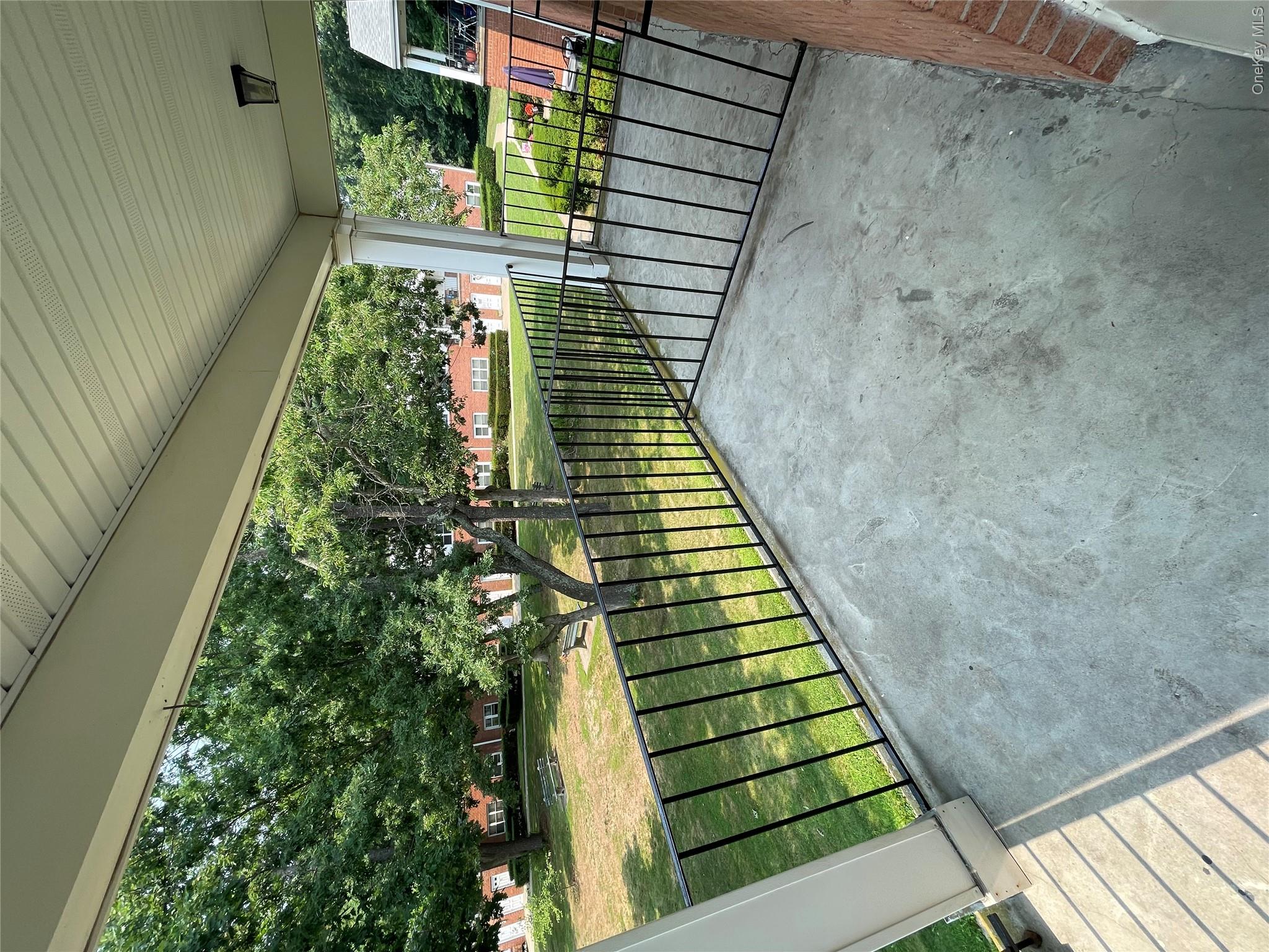 23-2B June Court – For Rent photo 8