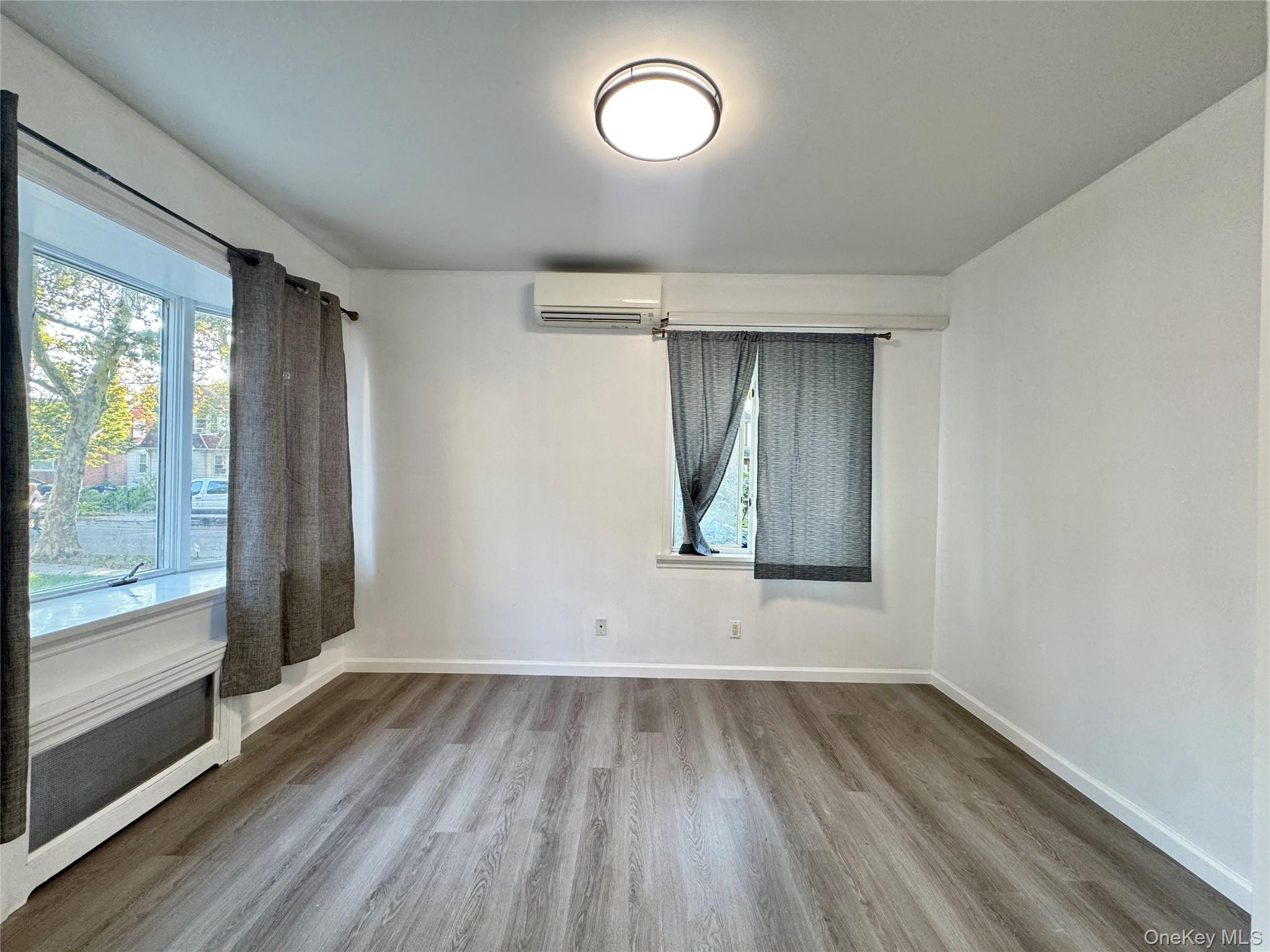 3357 164th Street, Unit Floor 1 photo 5