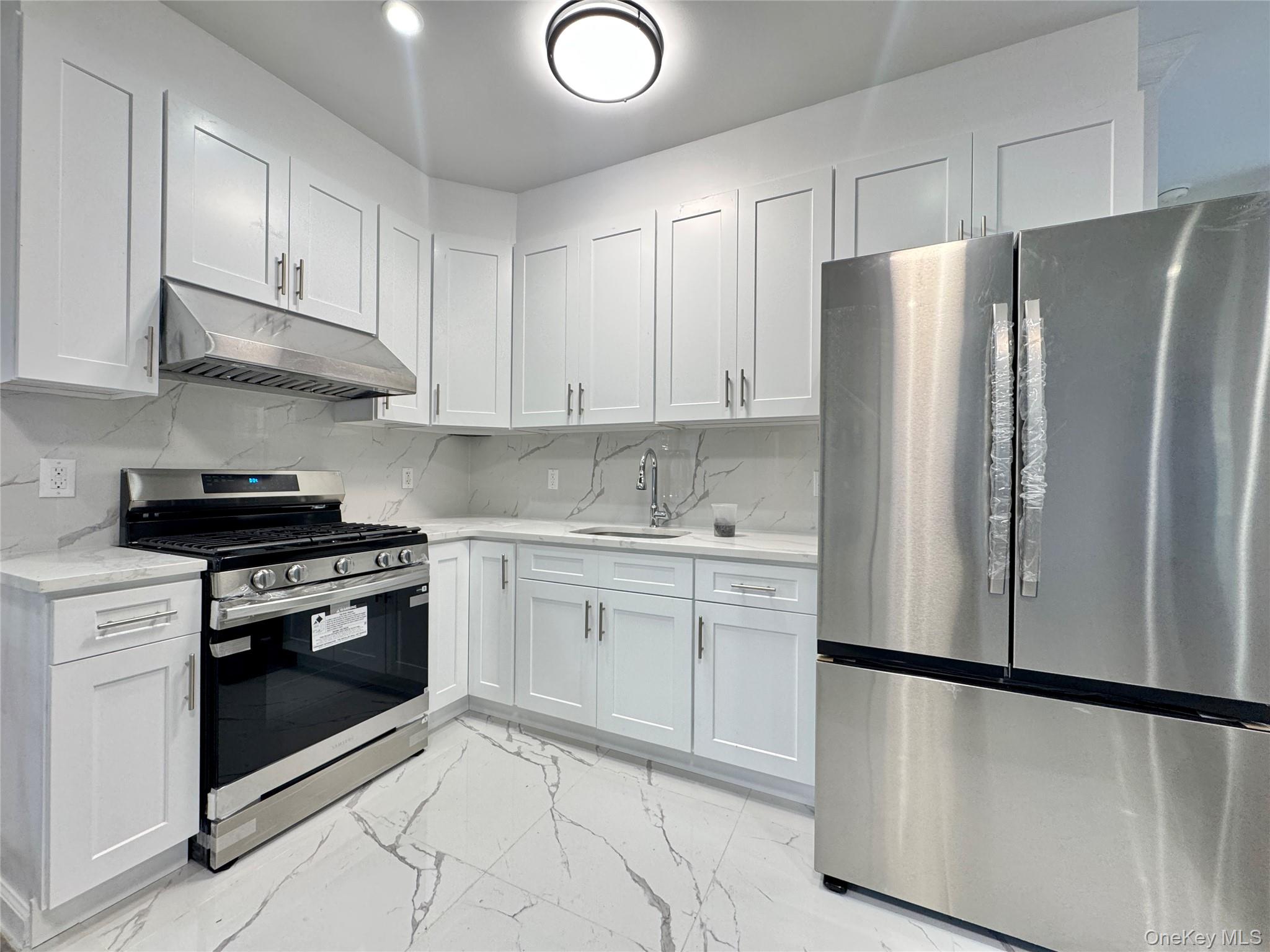 3357 164th Street, Unit Floor 1 photo 3