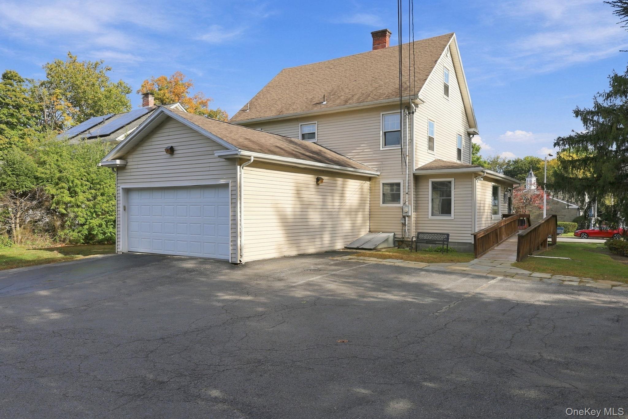 143 Hooker Avenue – For Sale photo 4