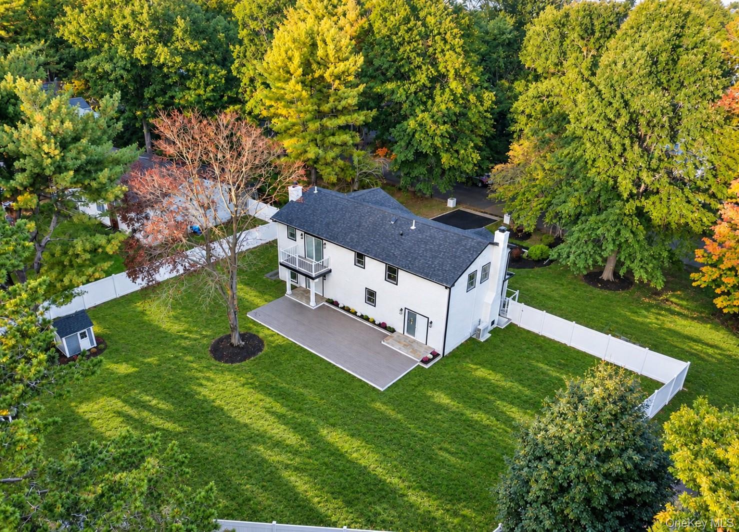 7 Shoreham Drive W – For Sale photo 2