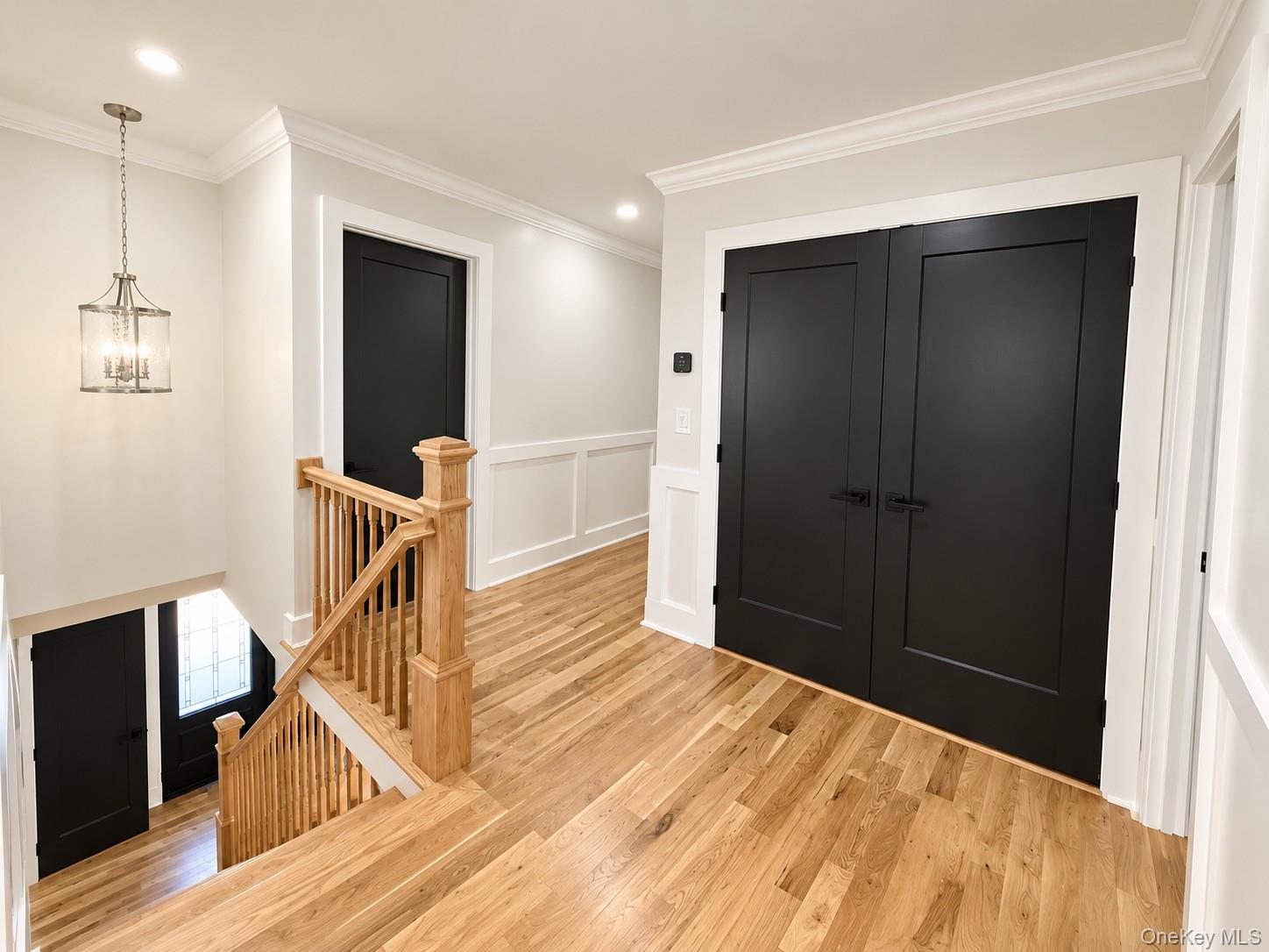 7 Shoreham Drive W – For Sale photo 3