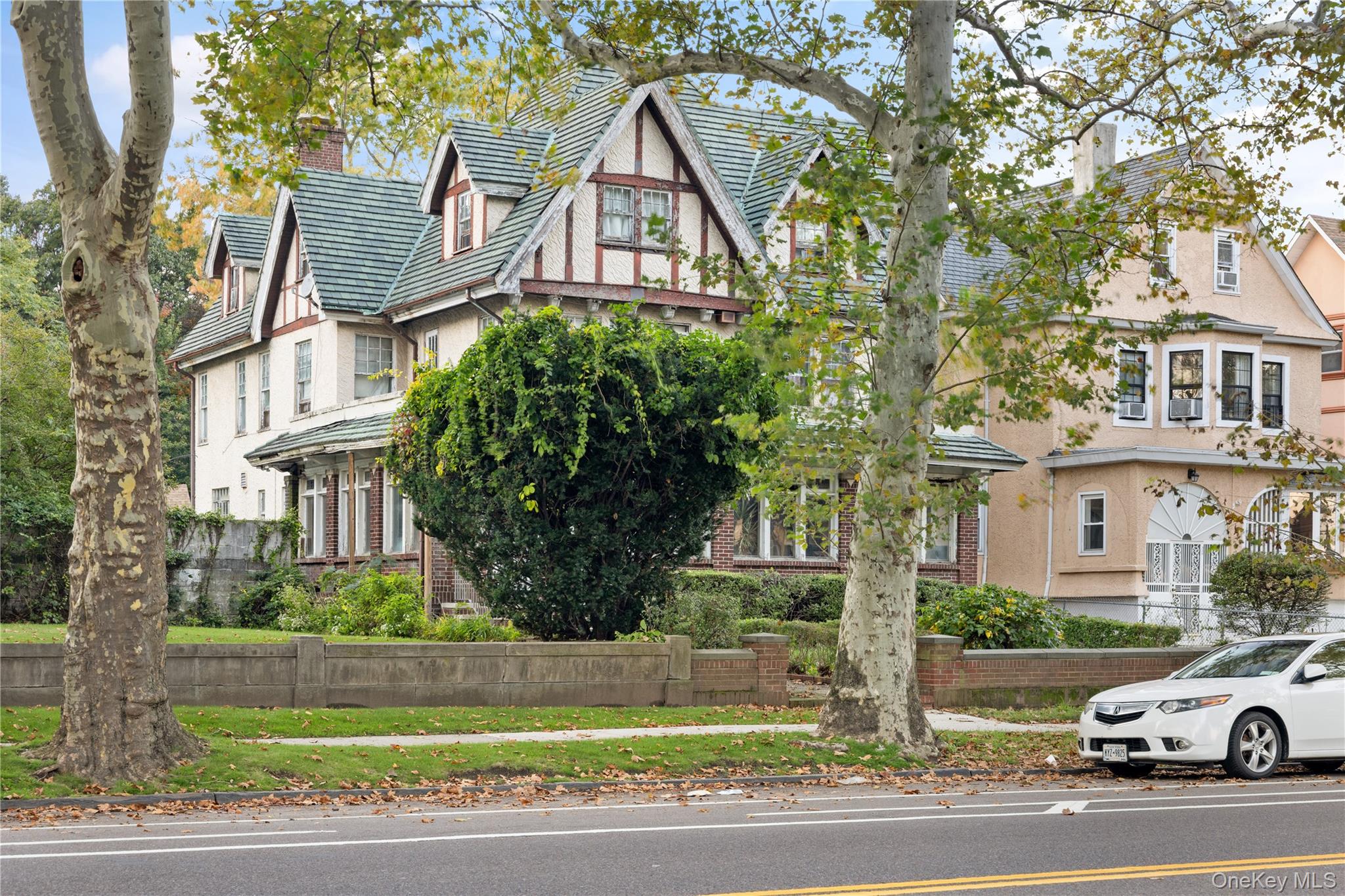 283 Highland Boulevard – For Sale photo 3