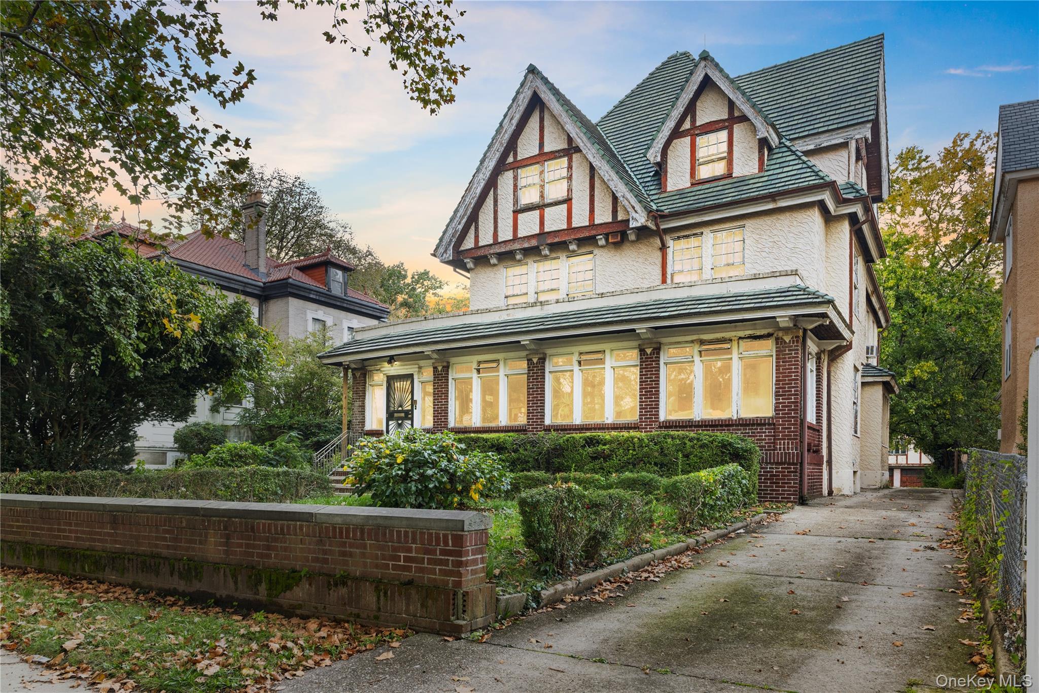 283 Highland Boulevard – For Sale