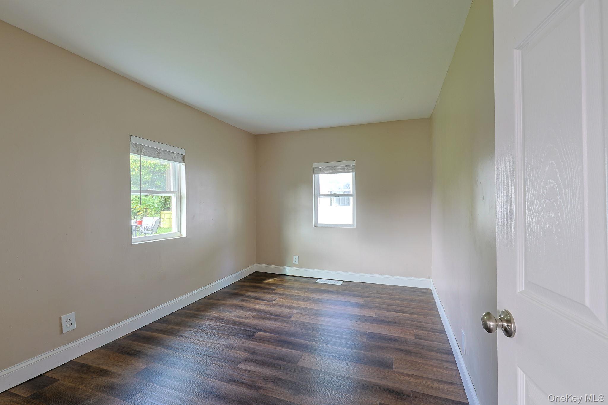 16 Tighe Avenue – For Rent photo 14