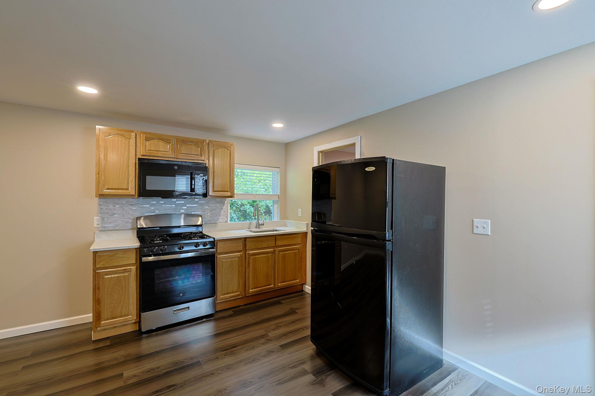 16 Tighe Avenue – For Rent photo 9