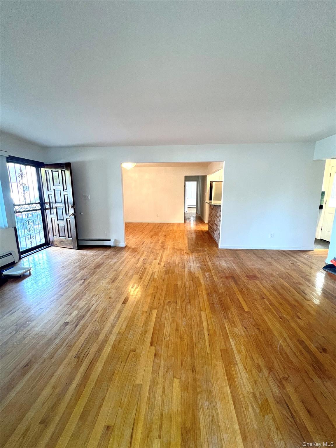 188-20 50 Ave, Unit #1FL+Basem photo 2