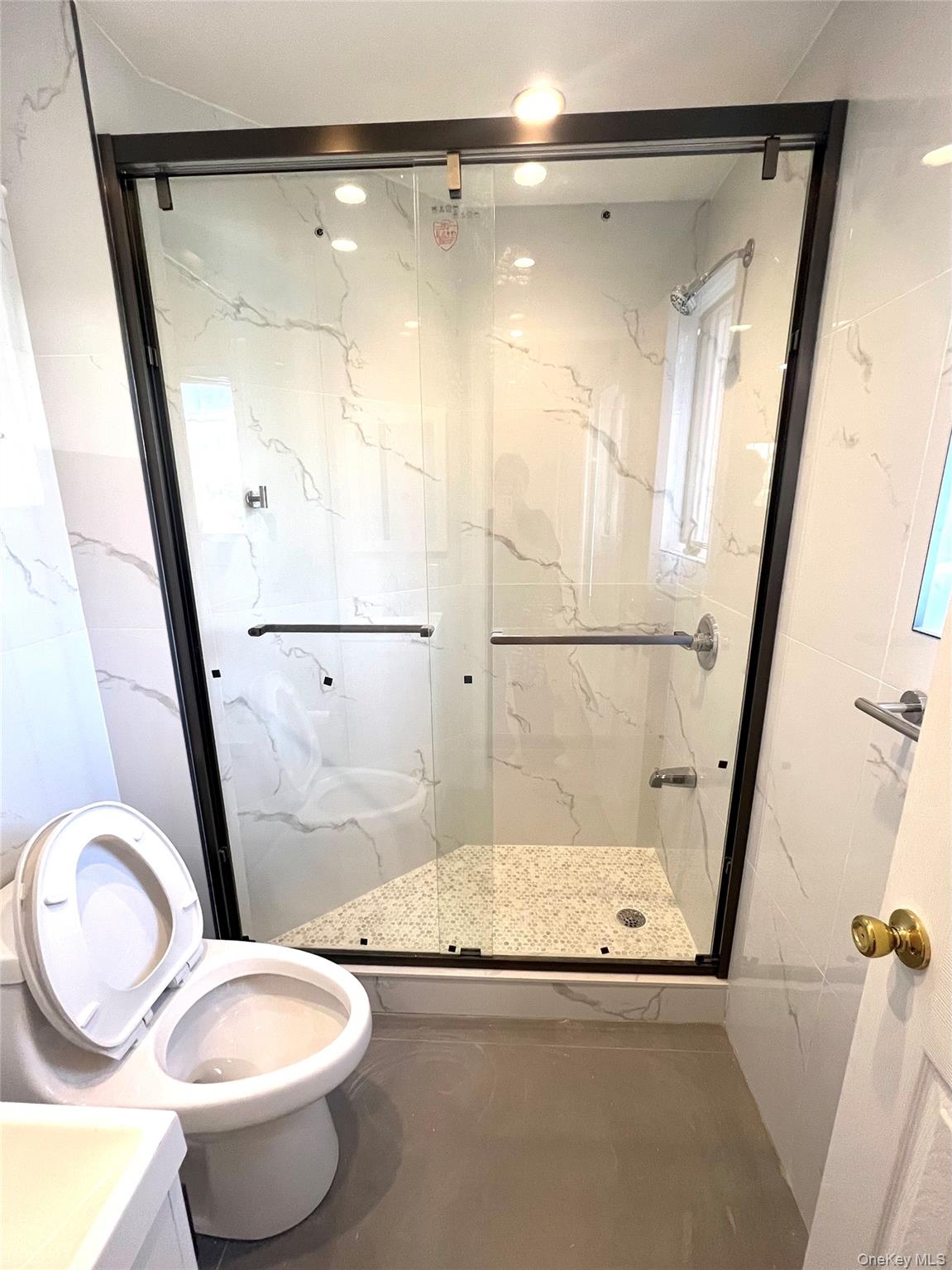 188-20 50 Ave, Unit #1FL+Basem photo 13