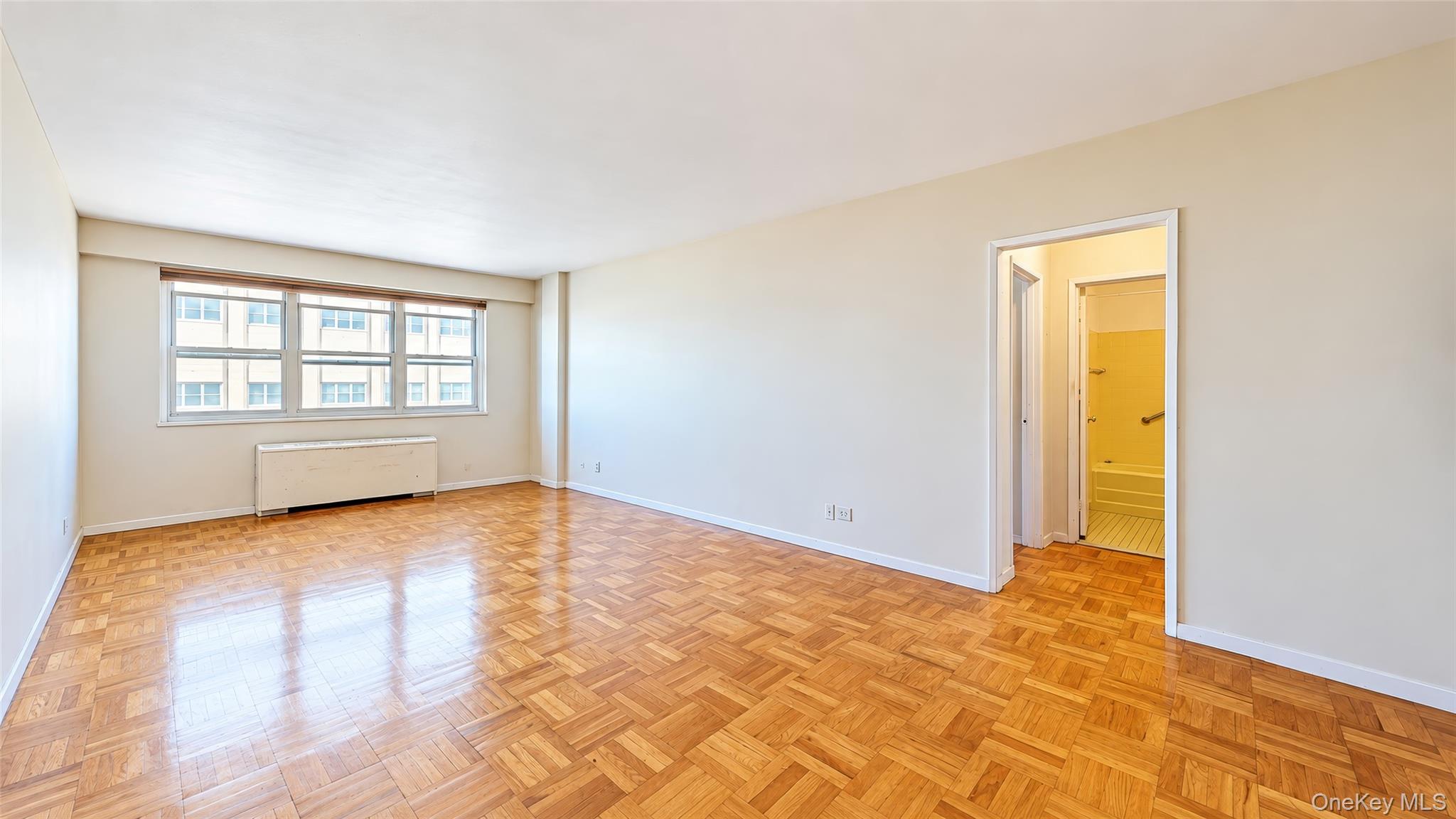 66-36 Yellowstone Boulevard, Unit A20 photo 10
