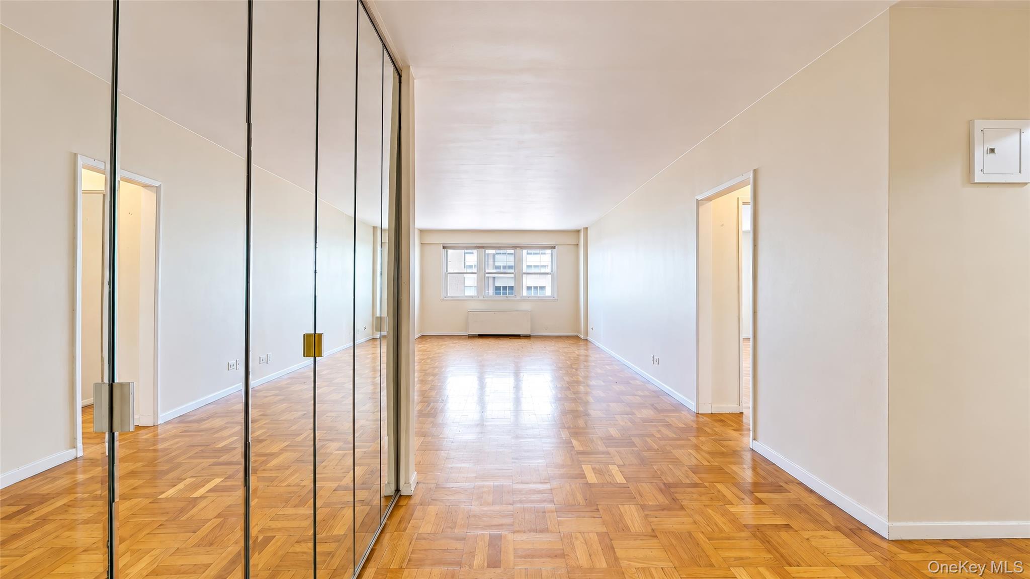 66-36 Yellowstone Boulevard, Unit A20 photo 4
