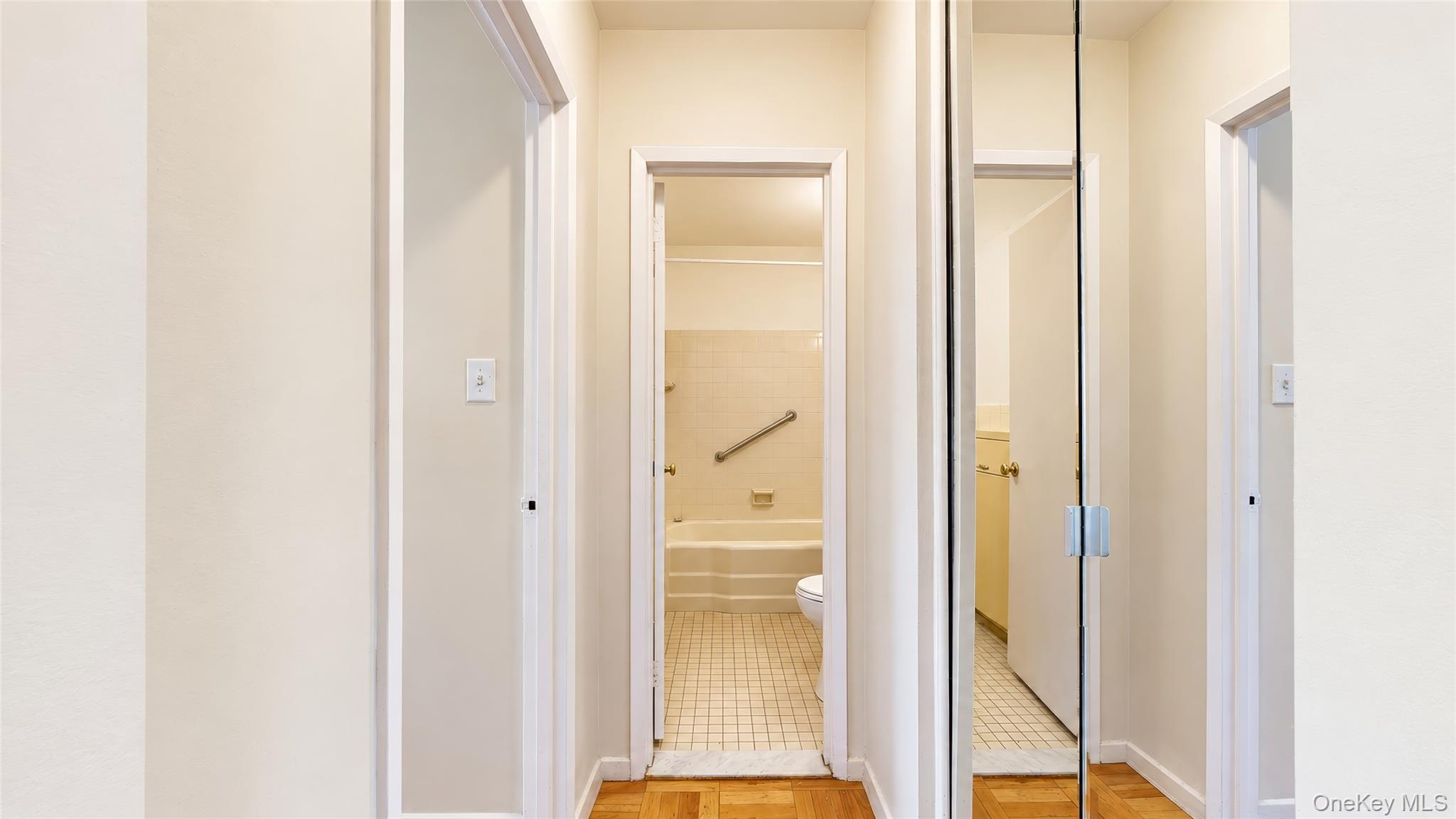 66-36 Yellowstone Boulevard, Unit A20 photo 14