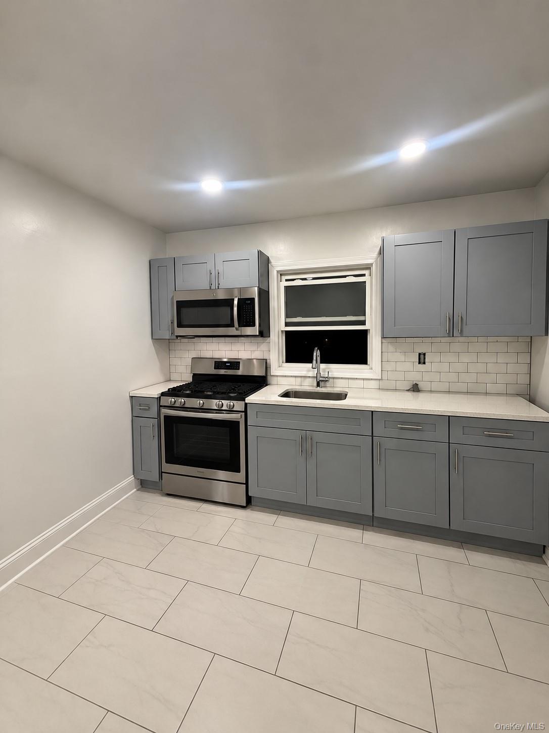 380 Hill Avenue, Unit 2 photo 6