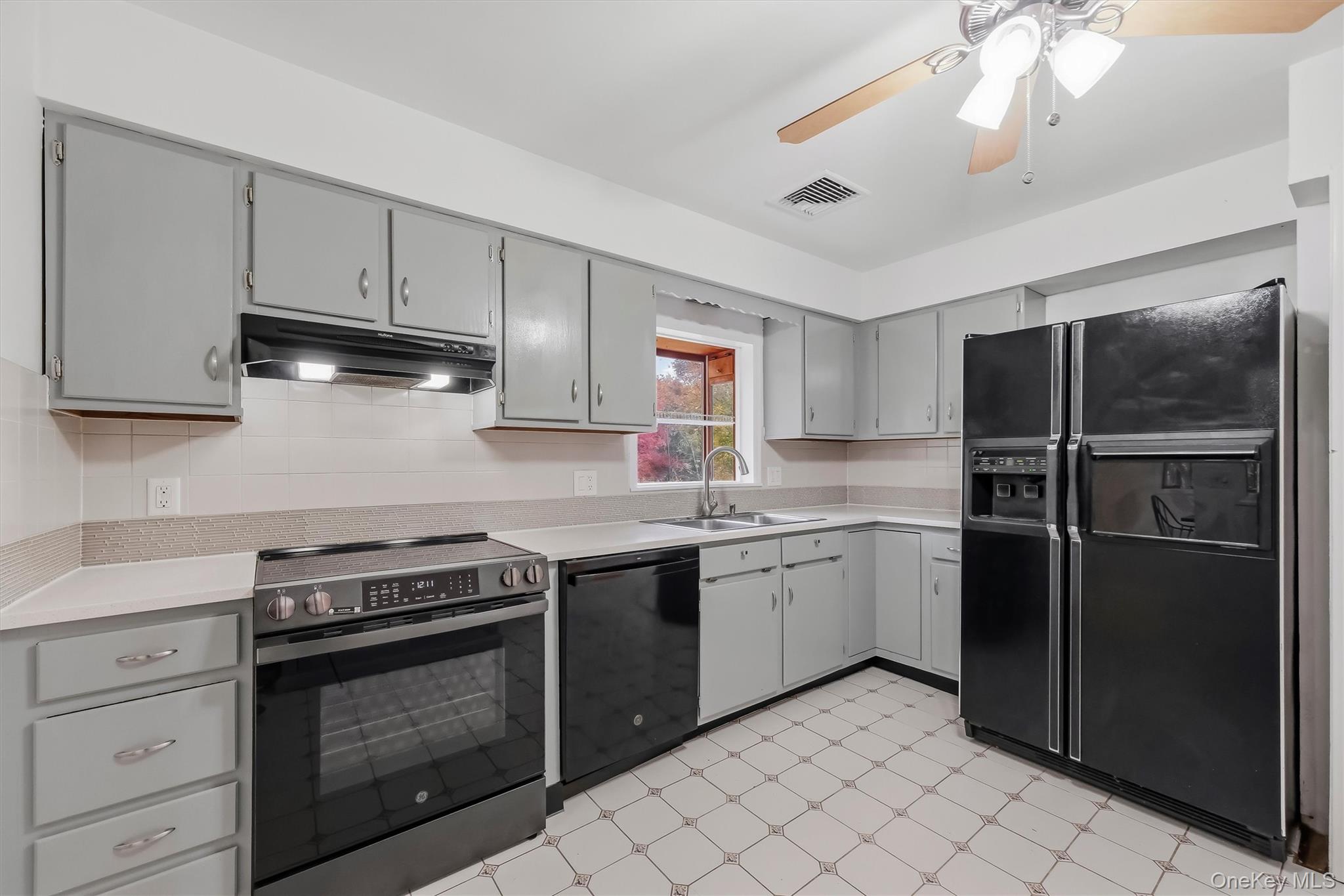 127 Croton Avenue – For Sale photo 10