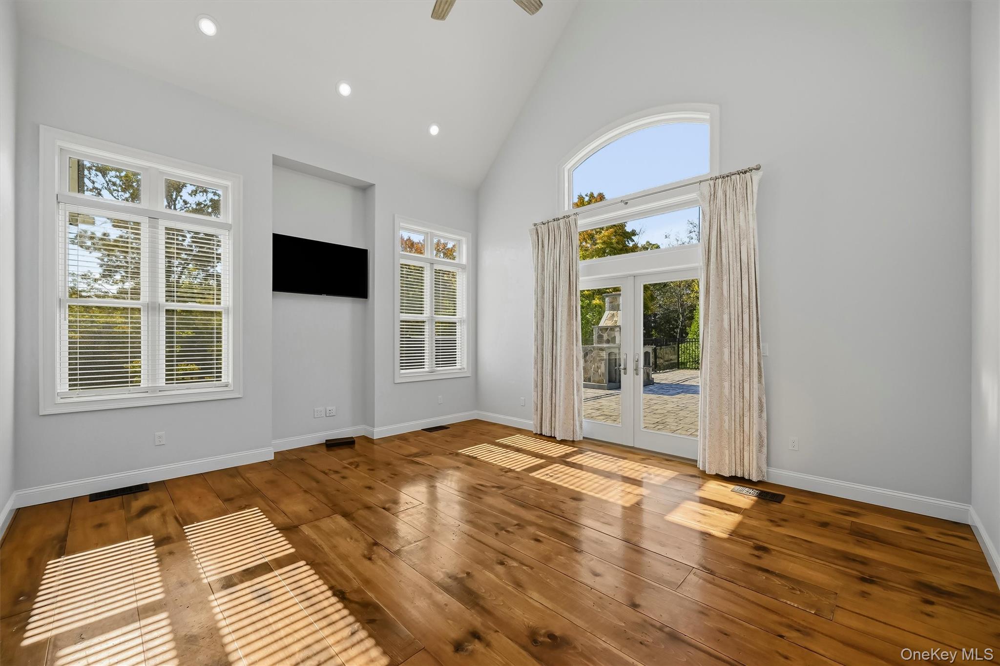 39 Everett Road – For Sale photo 15