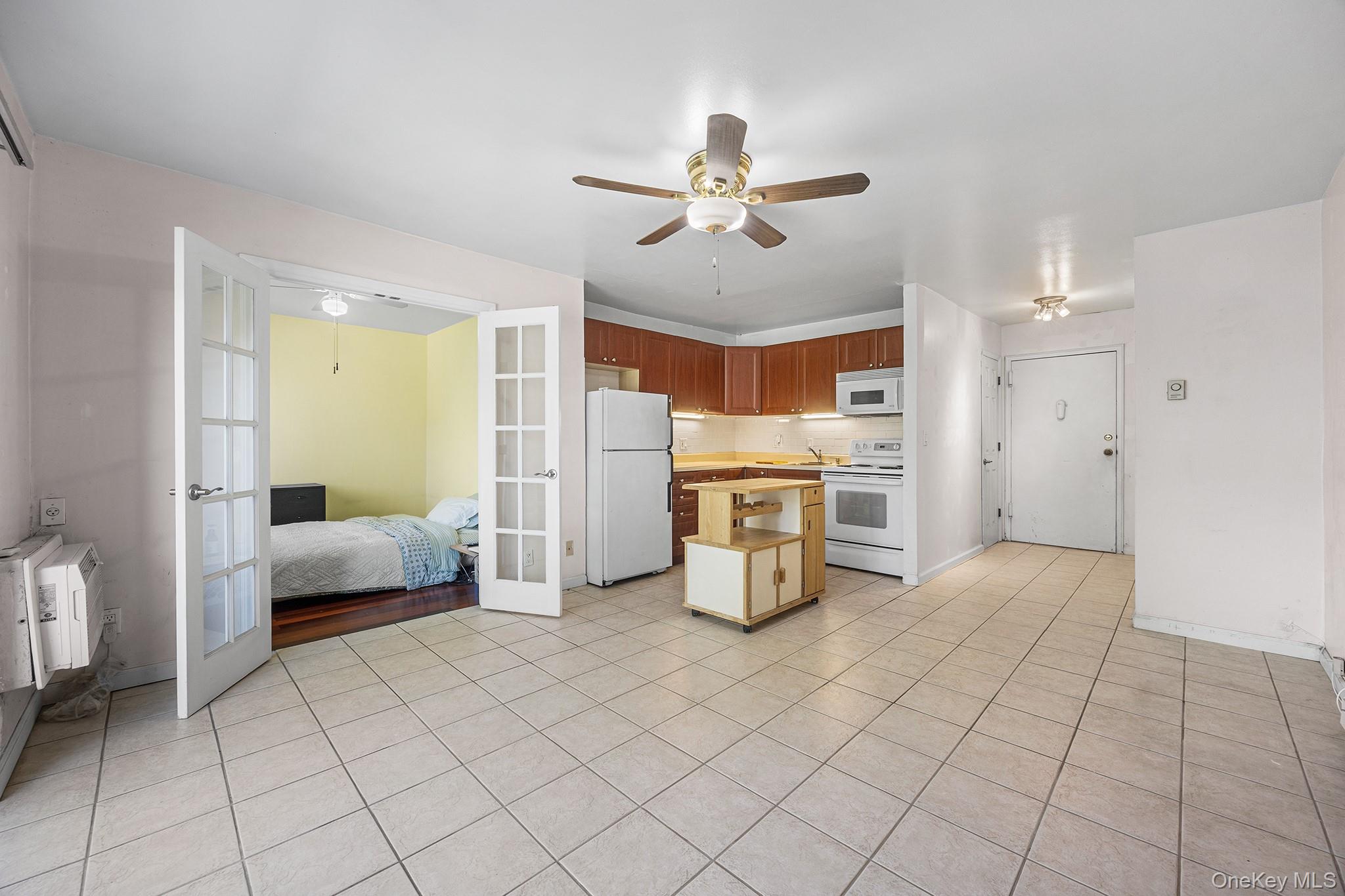 115 Dehaven Drive, Unit 306 photo 8