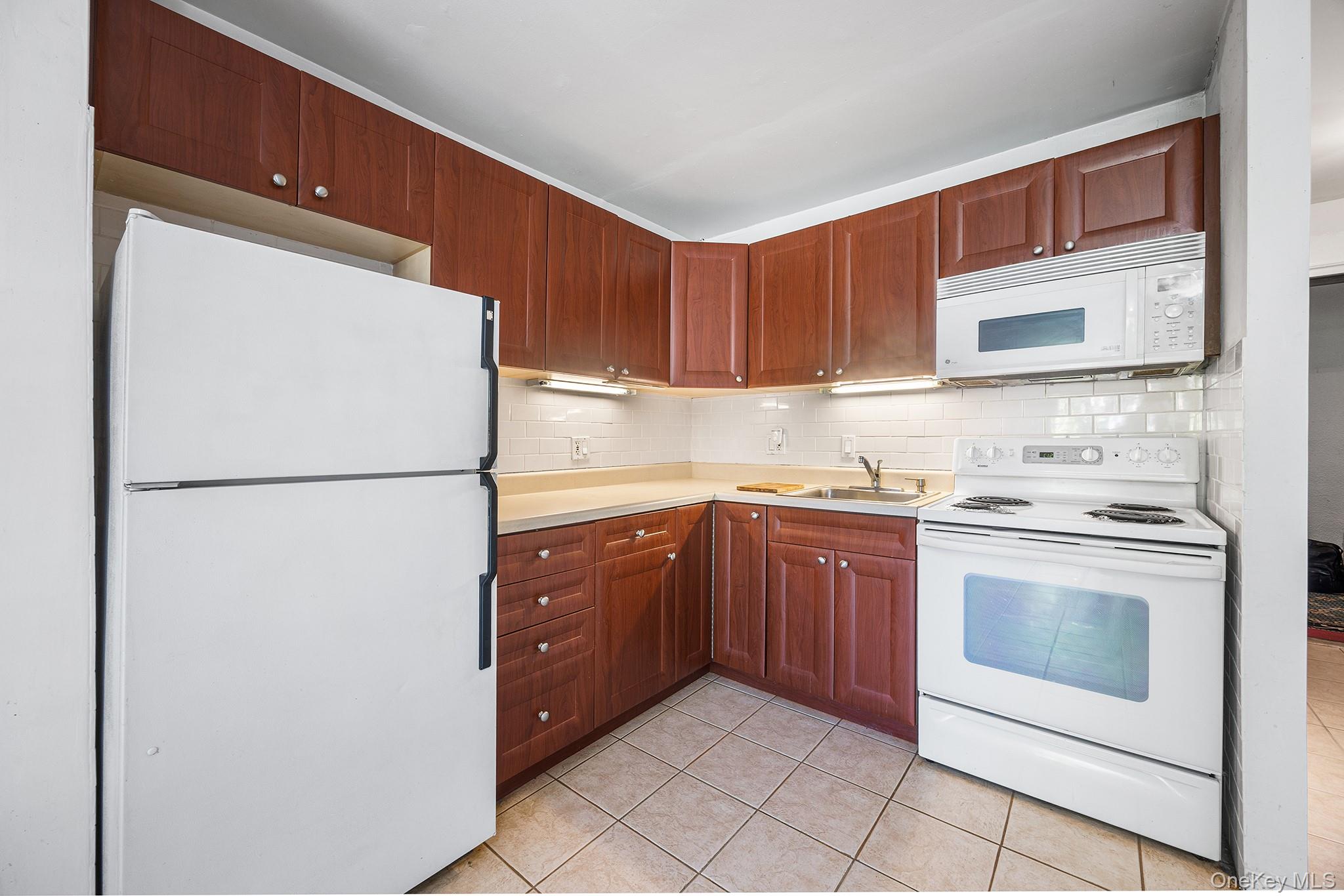 115 Dehaven Drive, Unit 306 photo 3