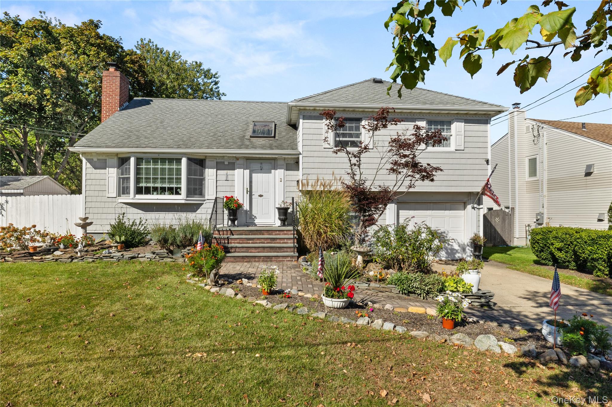 3 Lewis Circle – For Sale