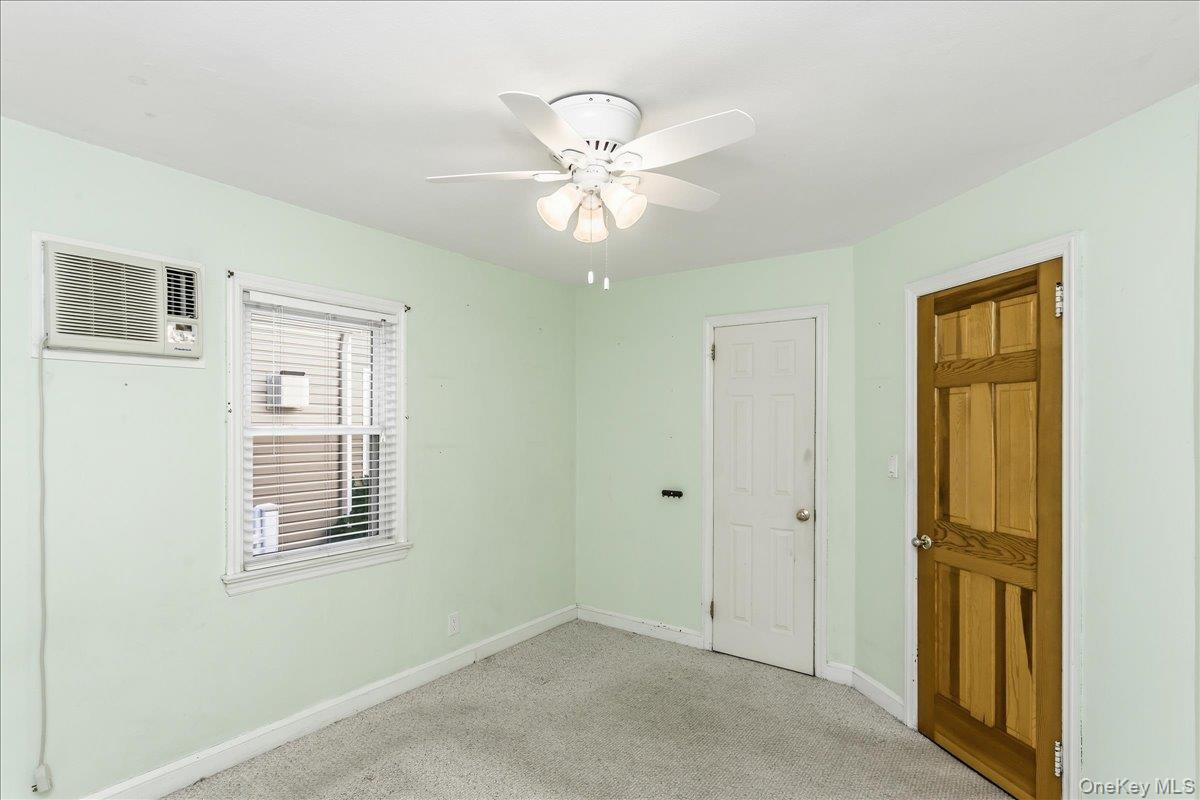 2527 Yorktown Street – For Sale photo 20