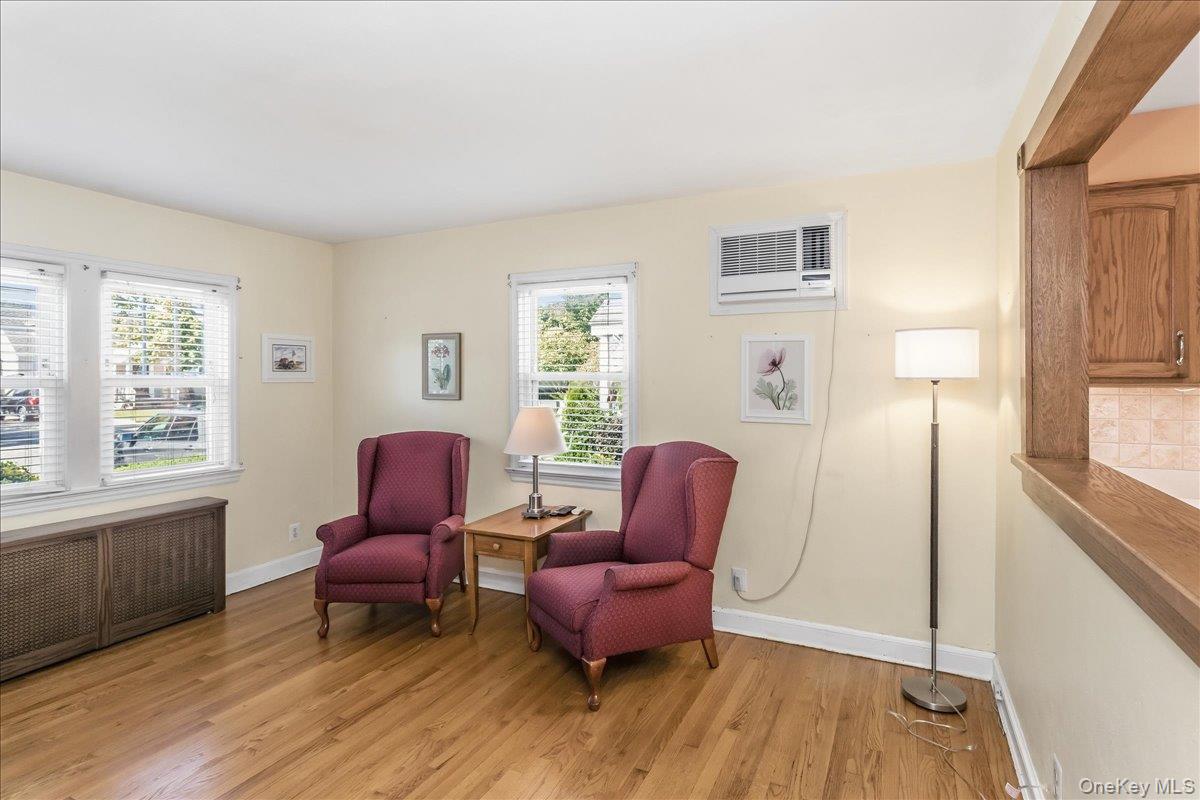 2527 Yorktown Street – For Sale photo 8