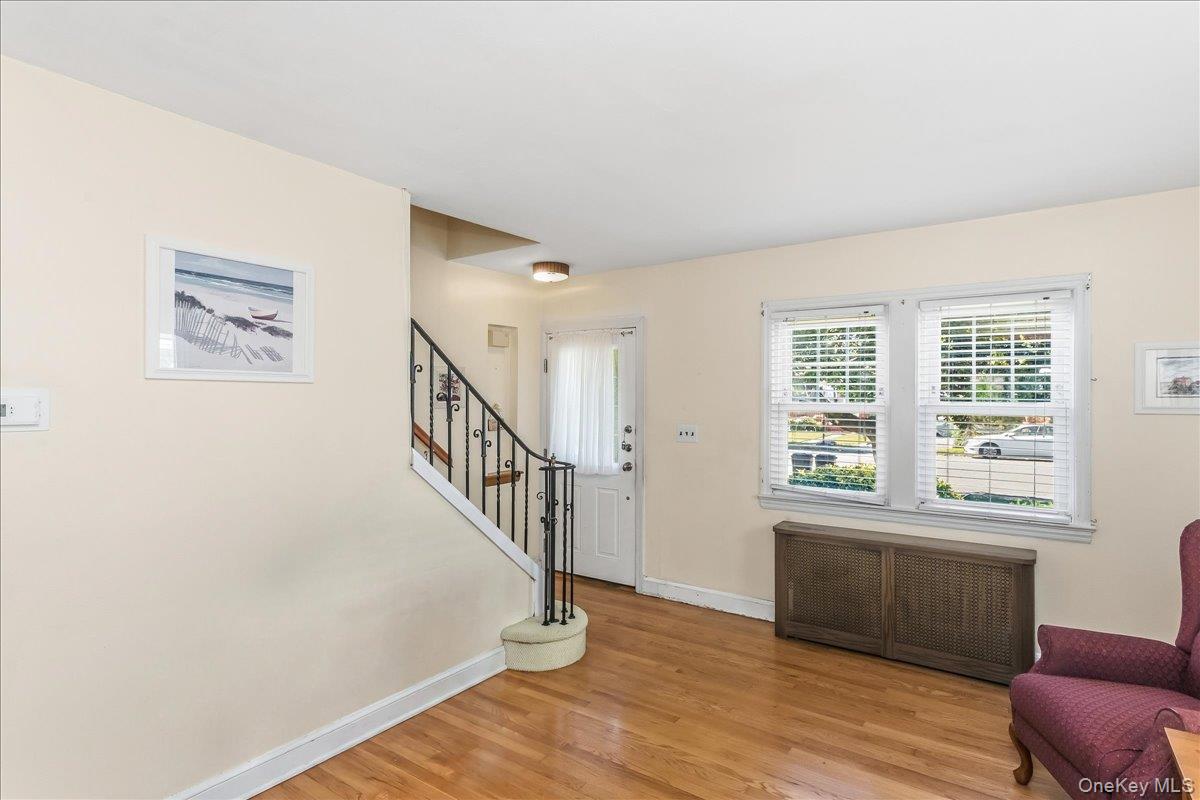 2527 Yorktown Street – For Sale photo 9