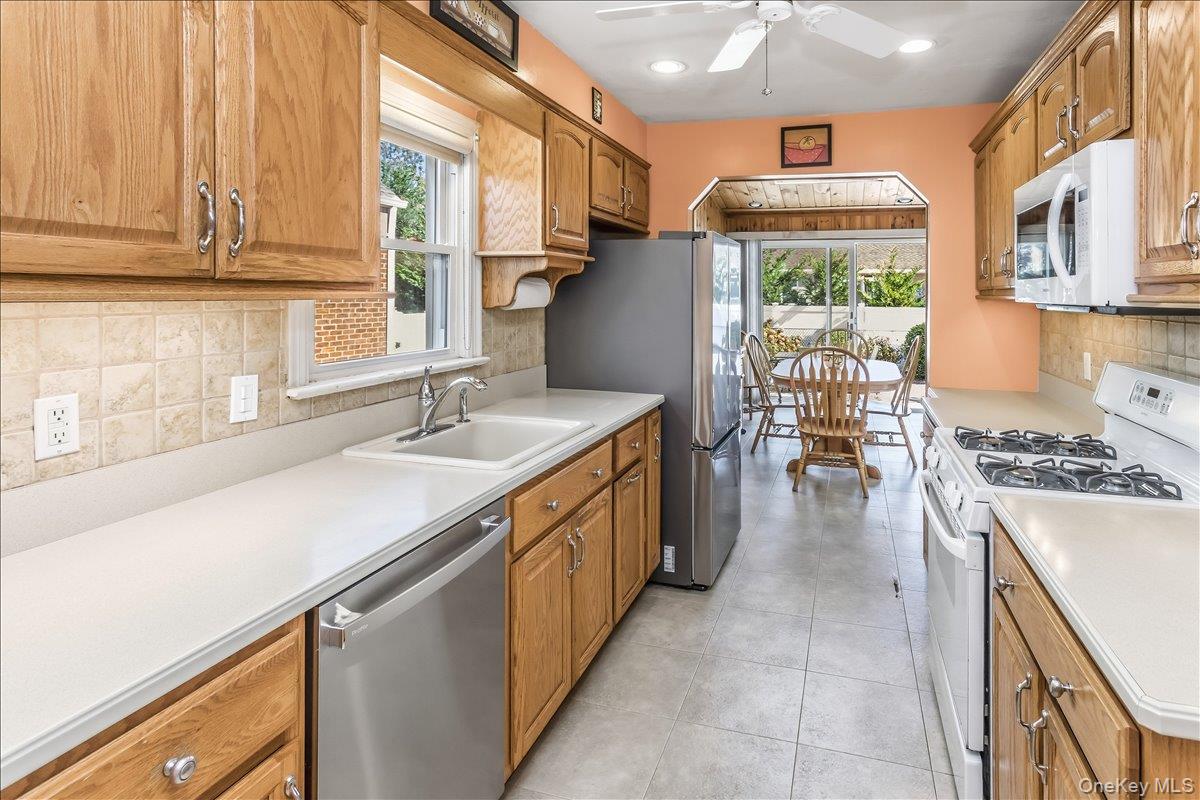 2527 Yorktown Street – For Sale photo 10