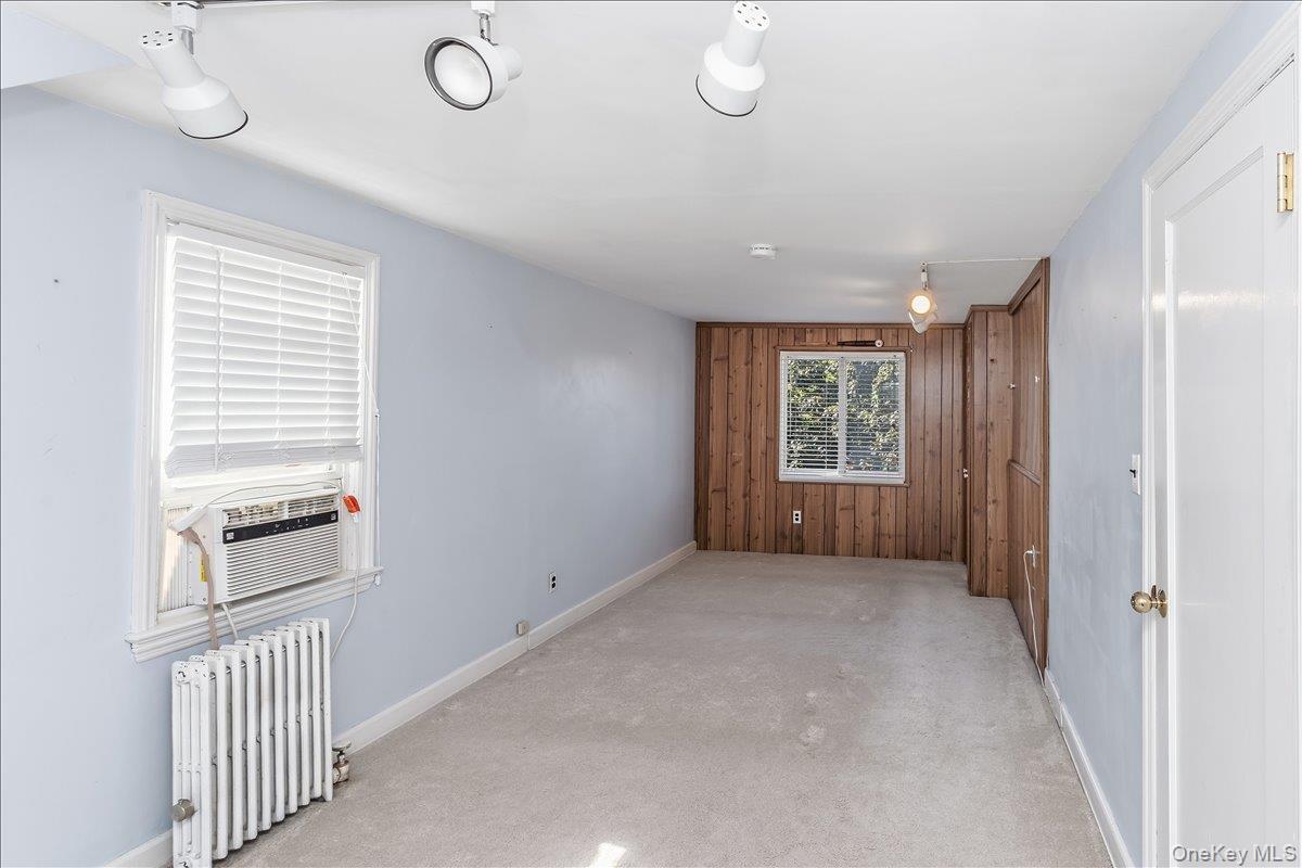 2527 Yorktown Street – For Sale photo 27