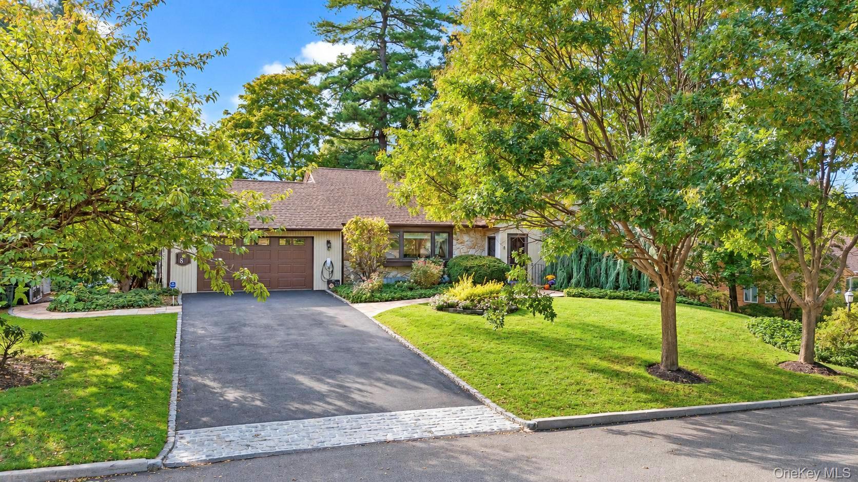 8 Rivers Drive – For Sale photo 2