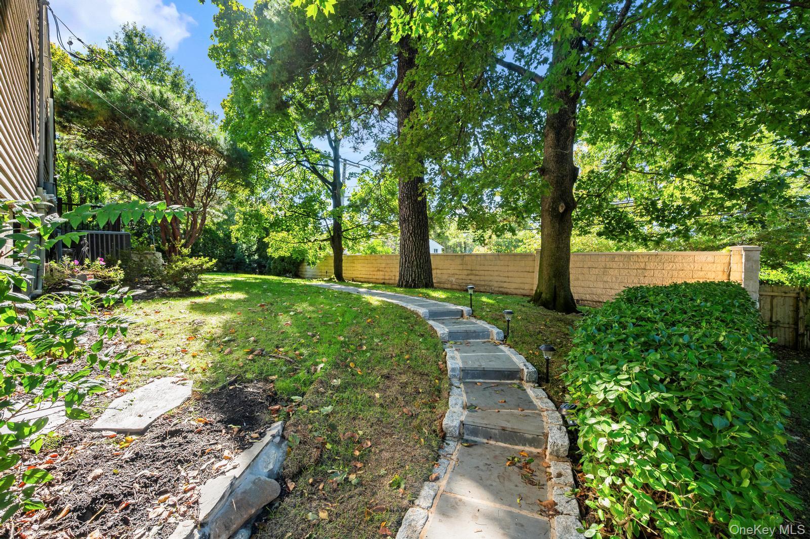 8 Rivers Drive – For Sale photo 34