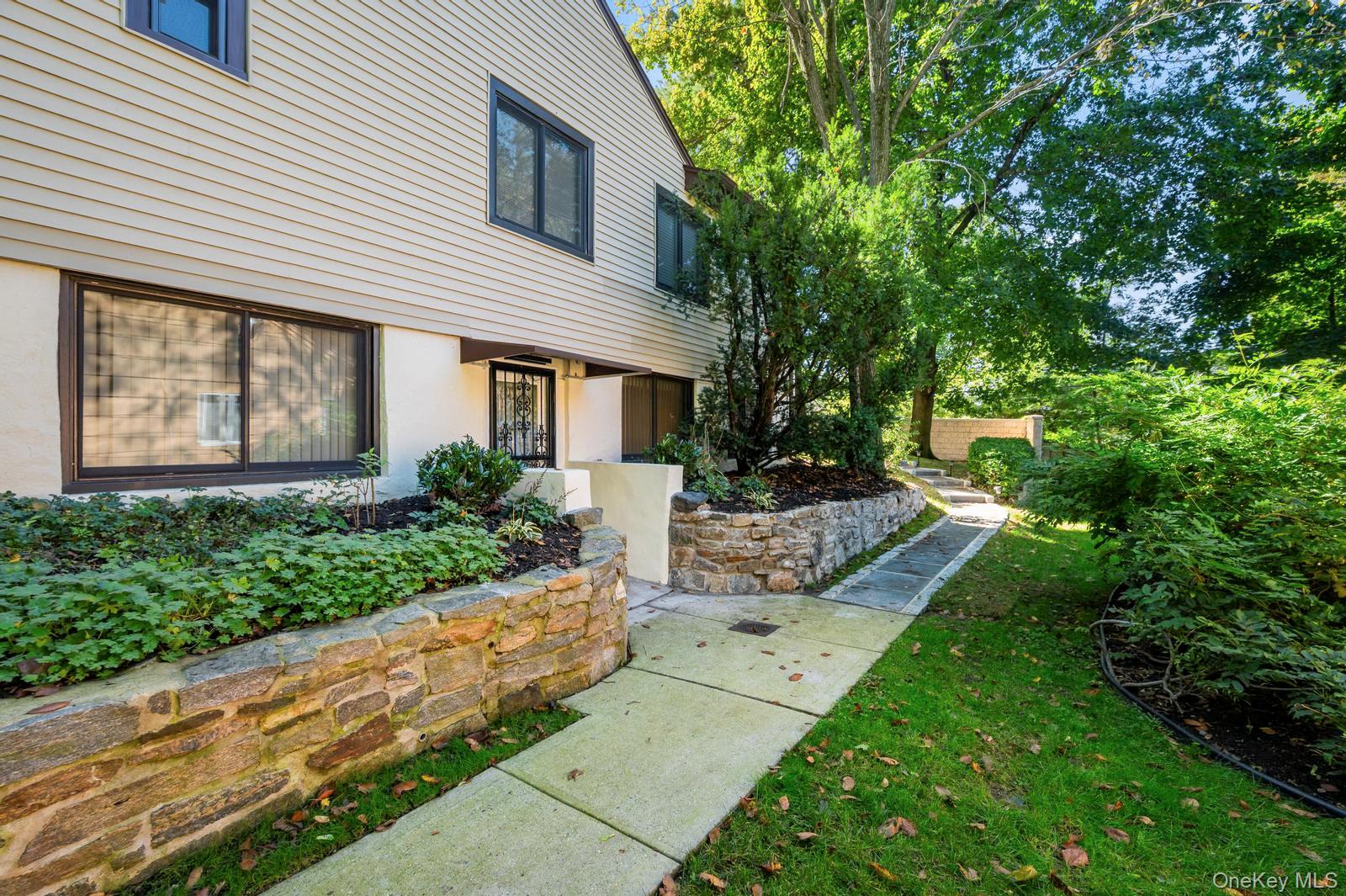 8 Rivers Drive – For Sale photo 33