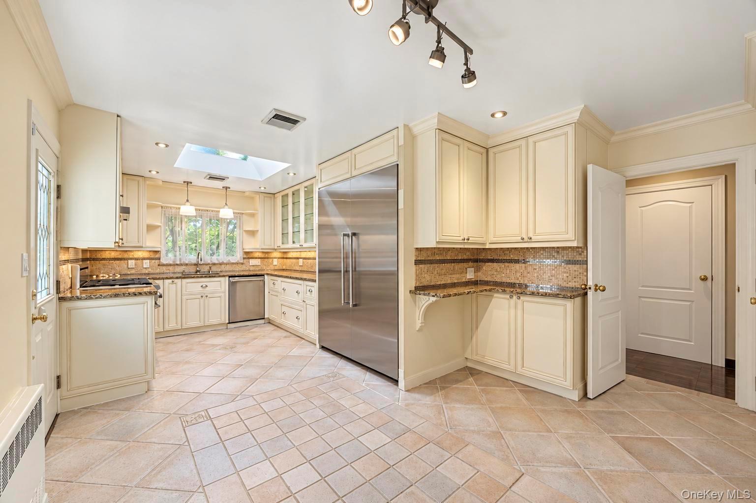 8 Rivers Drive – For Sale photo 14