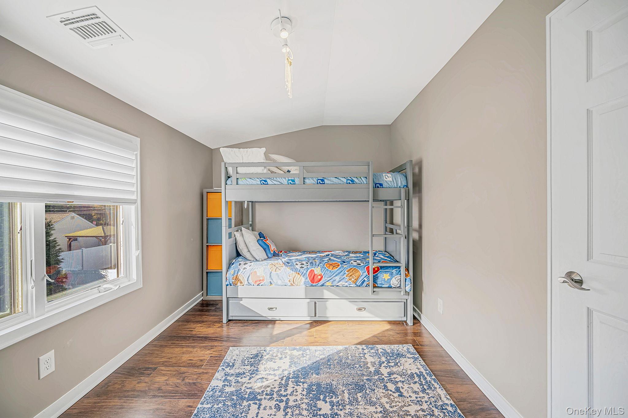 354 Seaford Avenue – For Sale photo 16