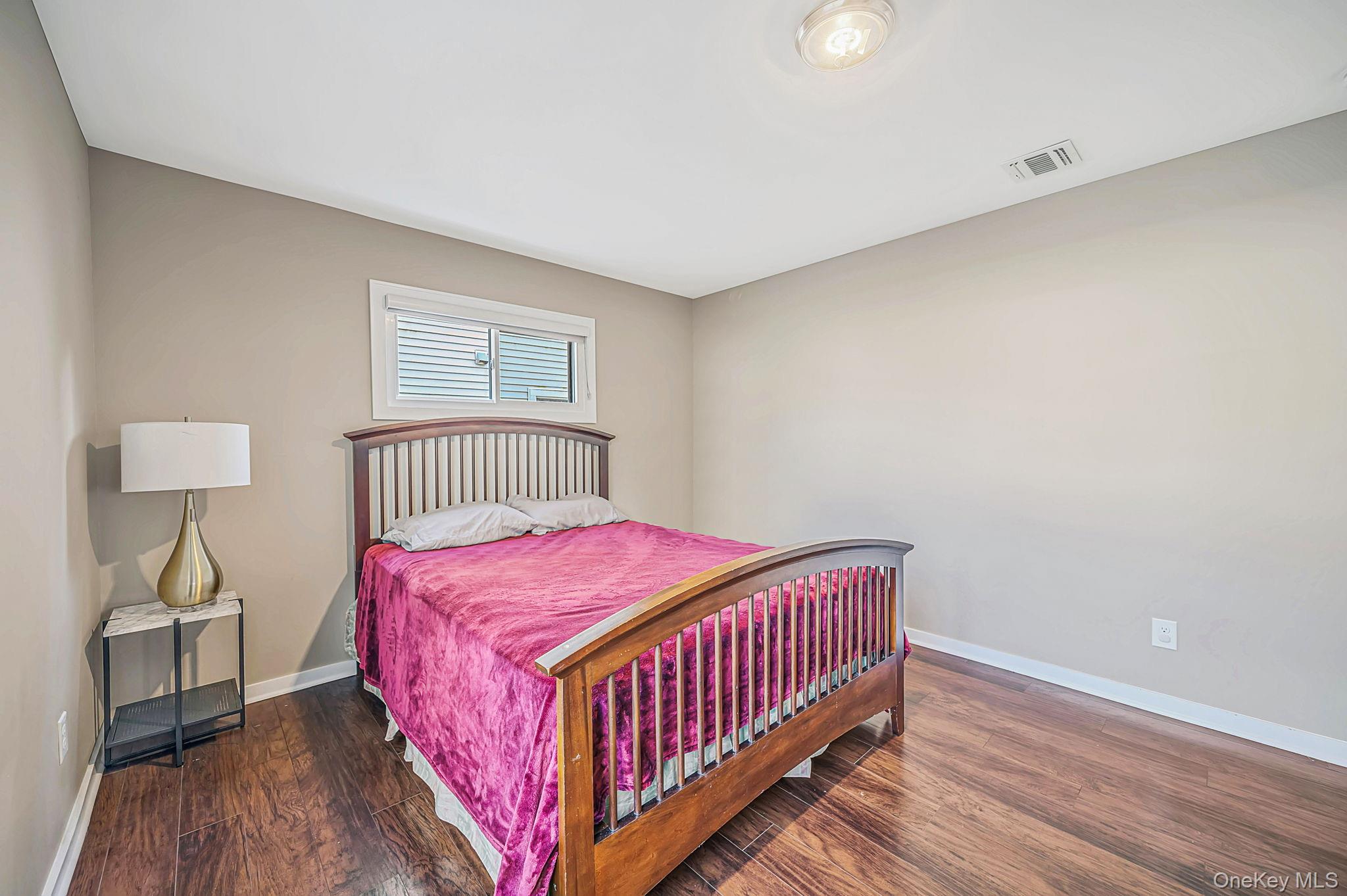 354 Seaford Avenue – For Sale photo 13