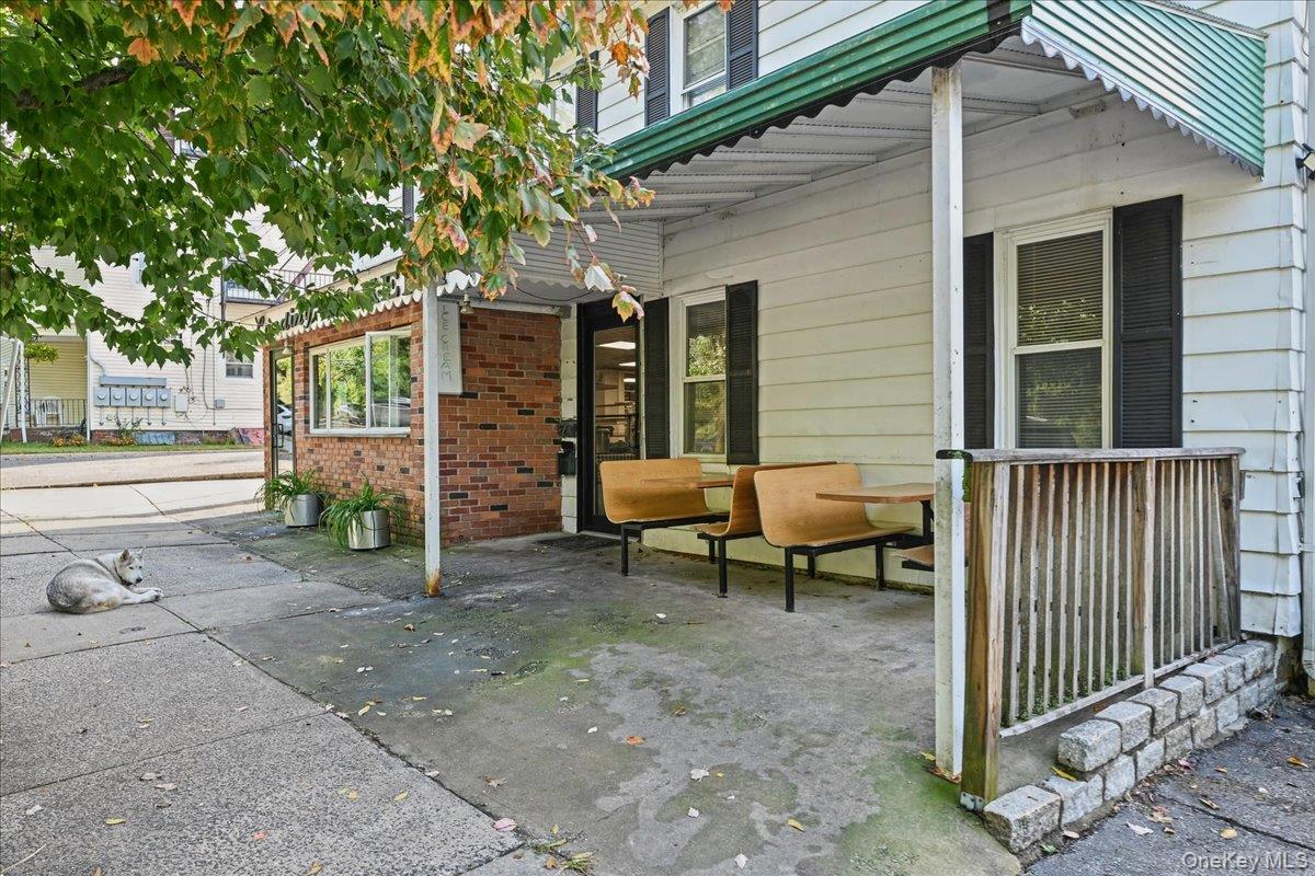 147 Landing Road – For Sale photo 3