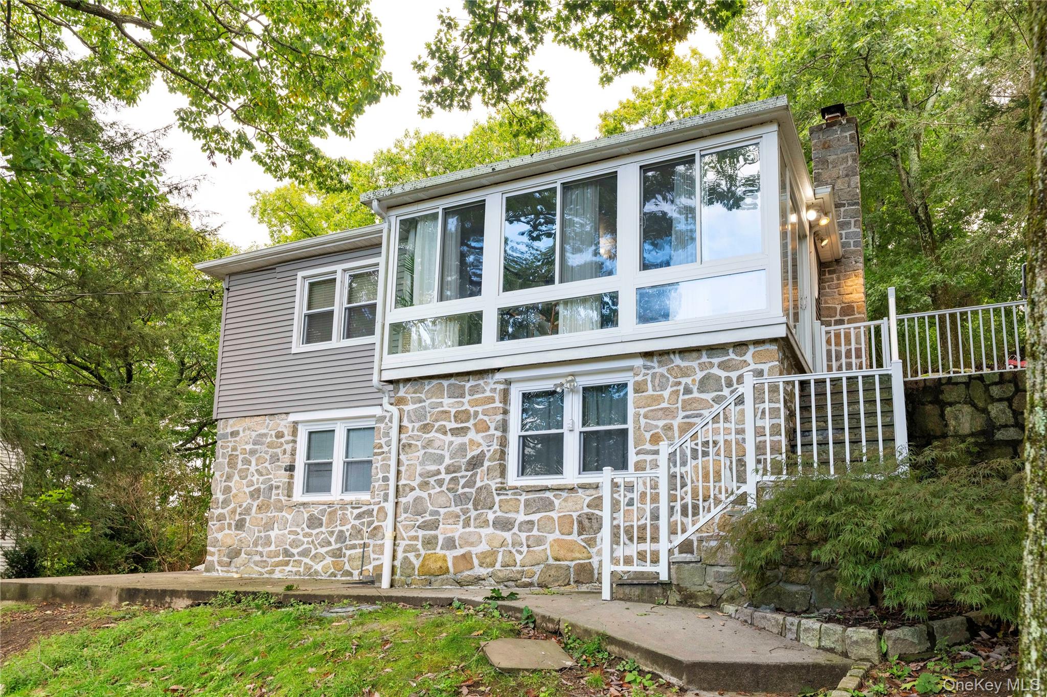 718 Hill Drive – For Sale photo 3