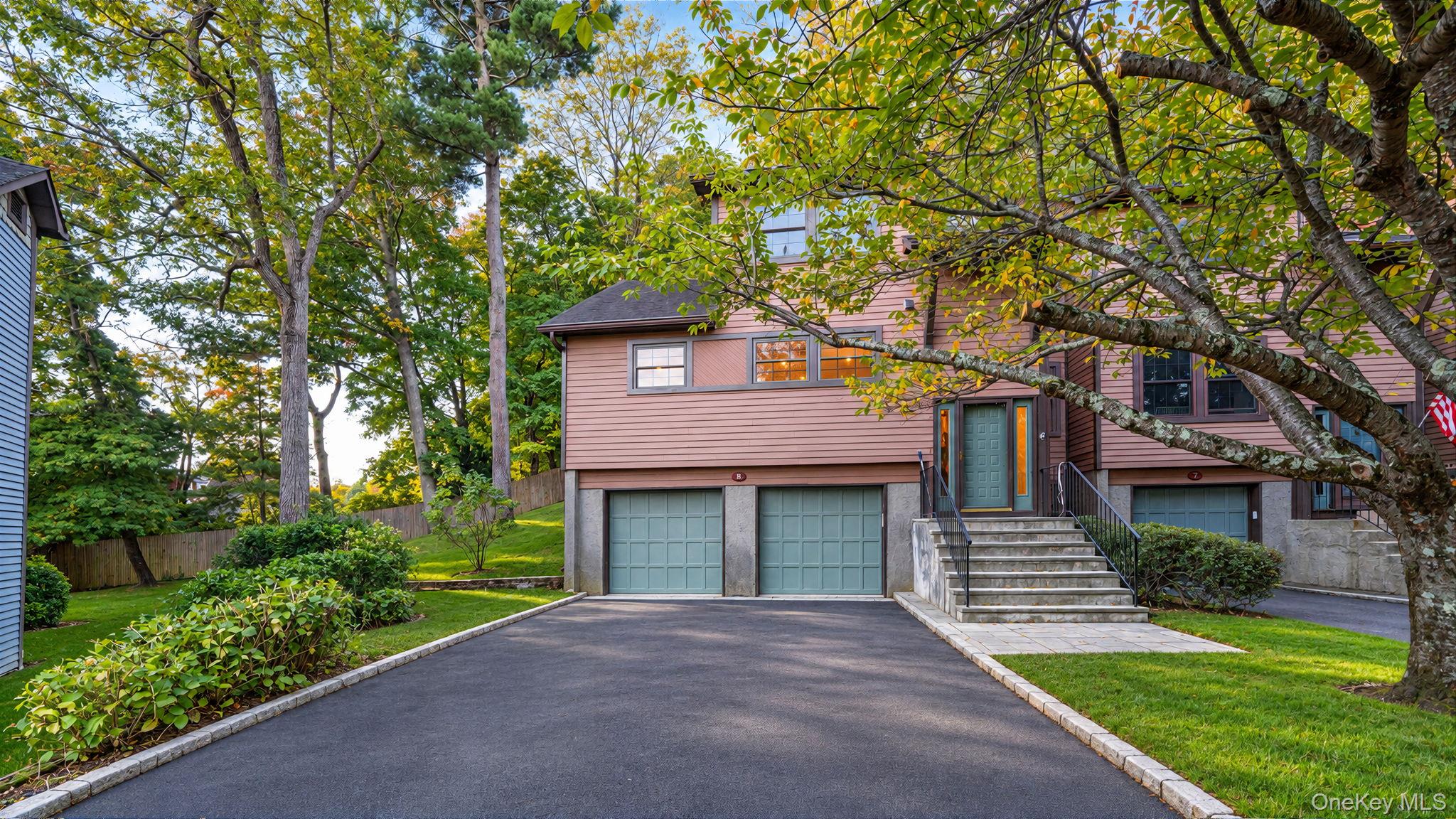 8 Adams Court – For Sale photo 3