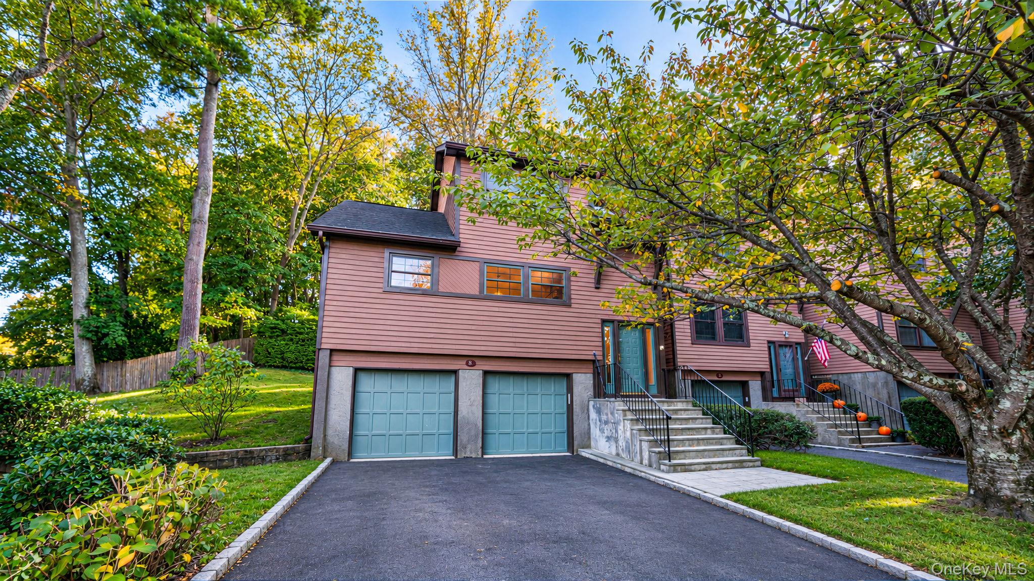 8 Adams Court – For Sale