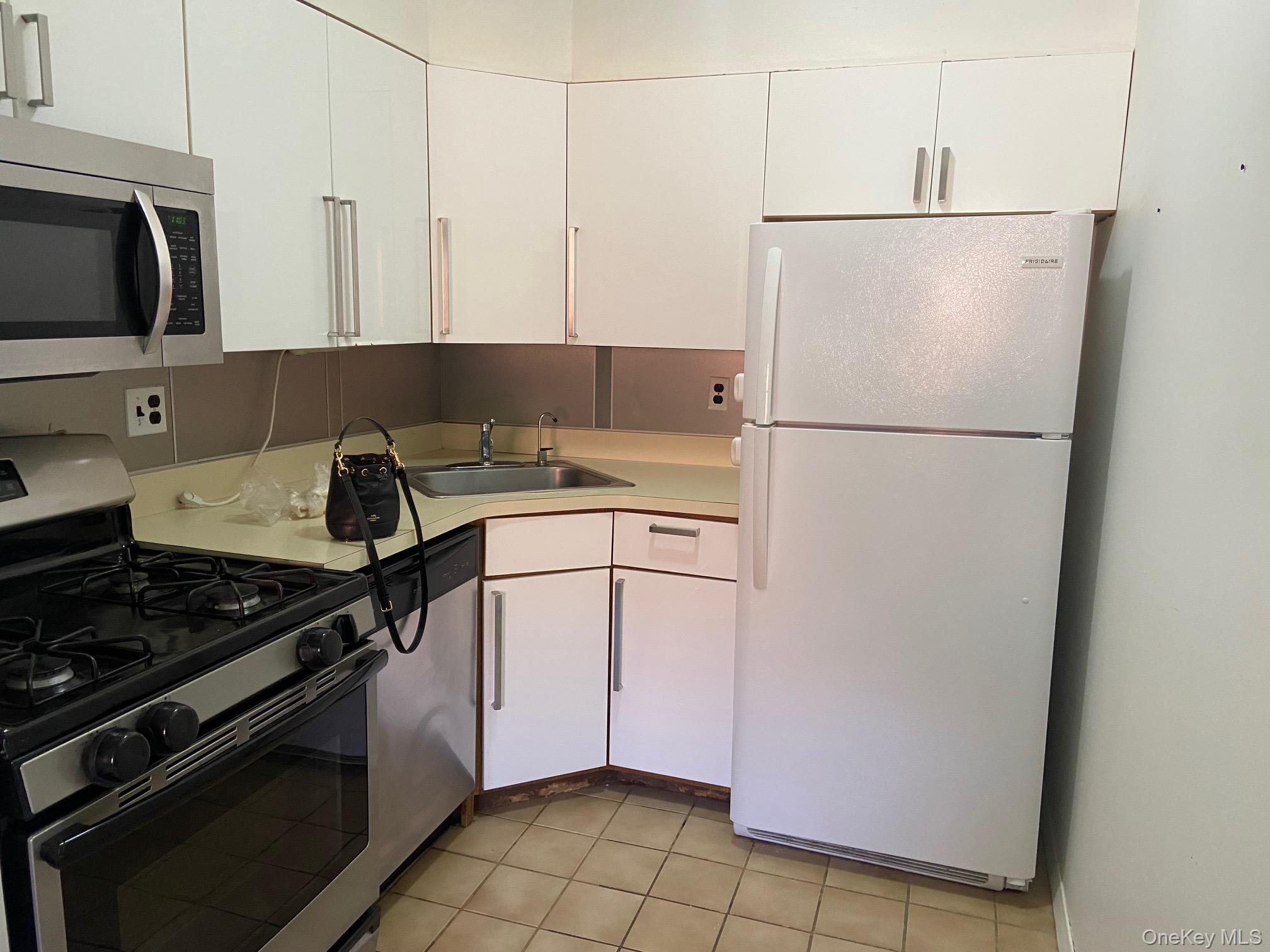 68-01 242nd Street, Unit 29E photo 8