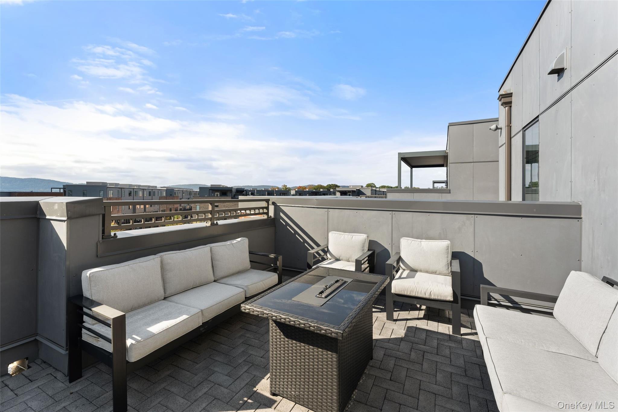 102 Legend Drive, Unit 303 photo 20