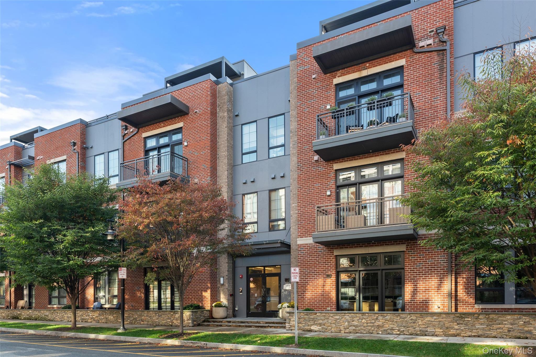 102 Legend Drive, Unit 303